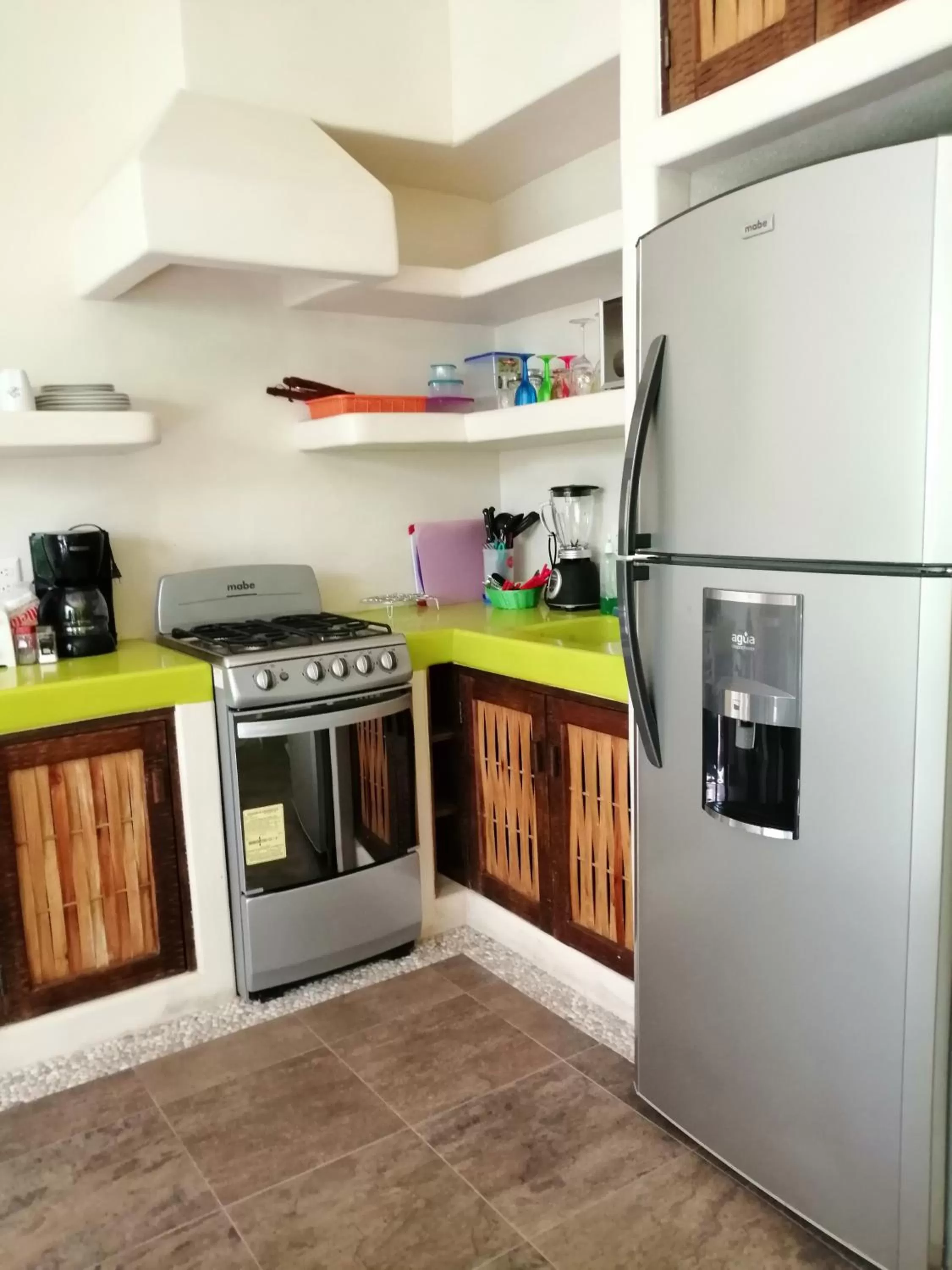 Coffee/tea facilities in Ceiba Studios