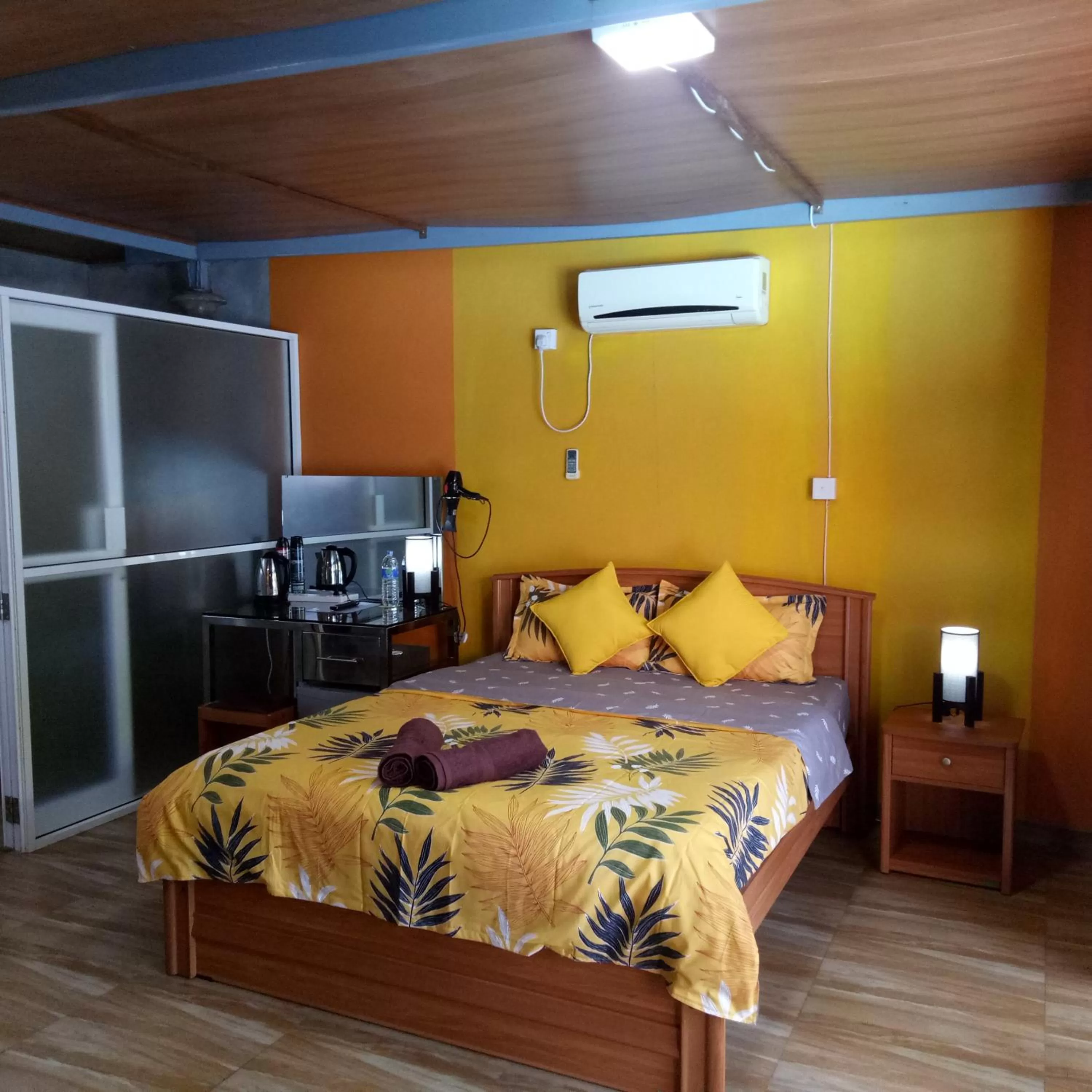 Bedroom, Bed in Palms Villa