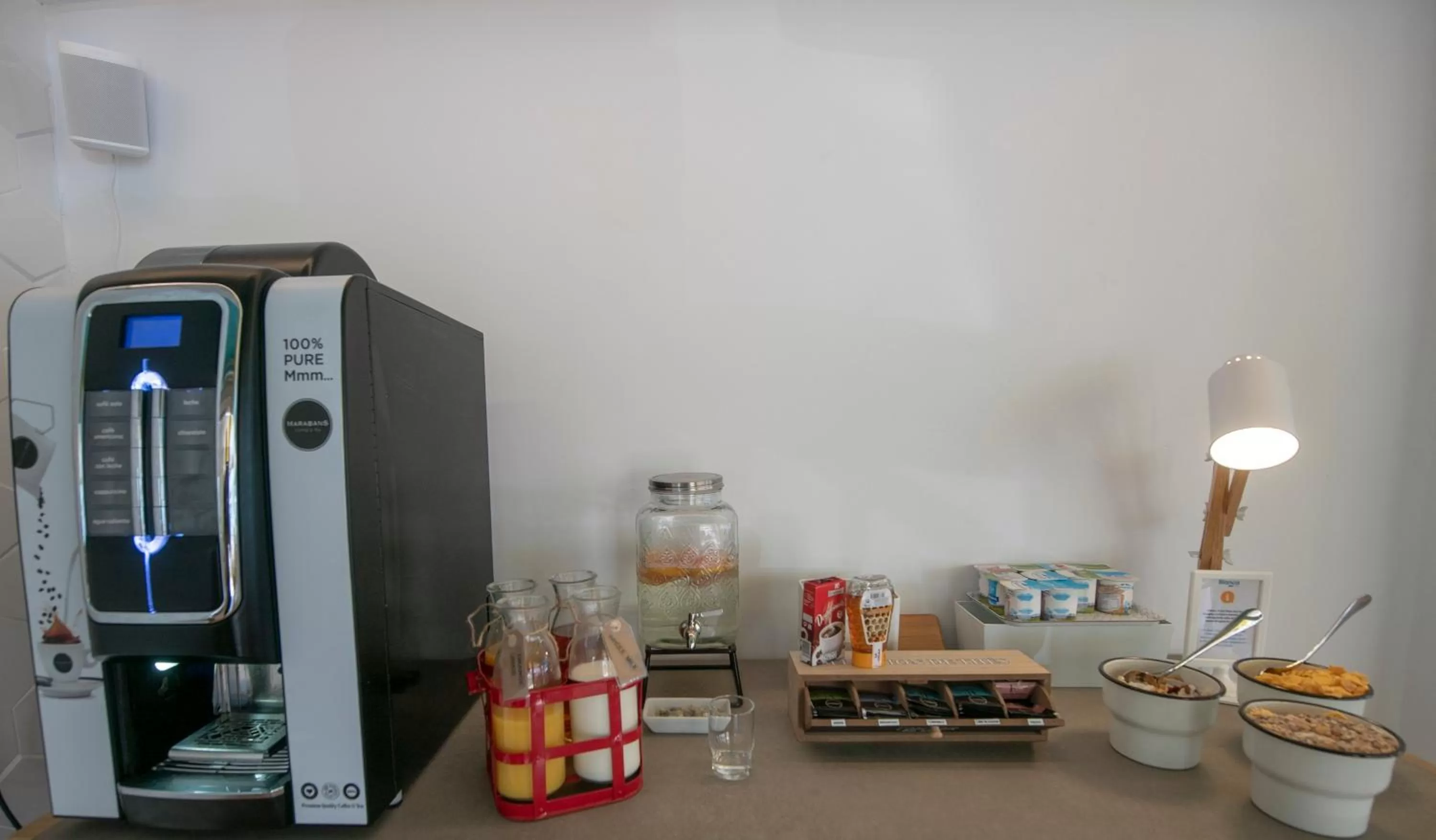 Lobby or reception in Hostal Blanca