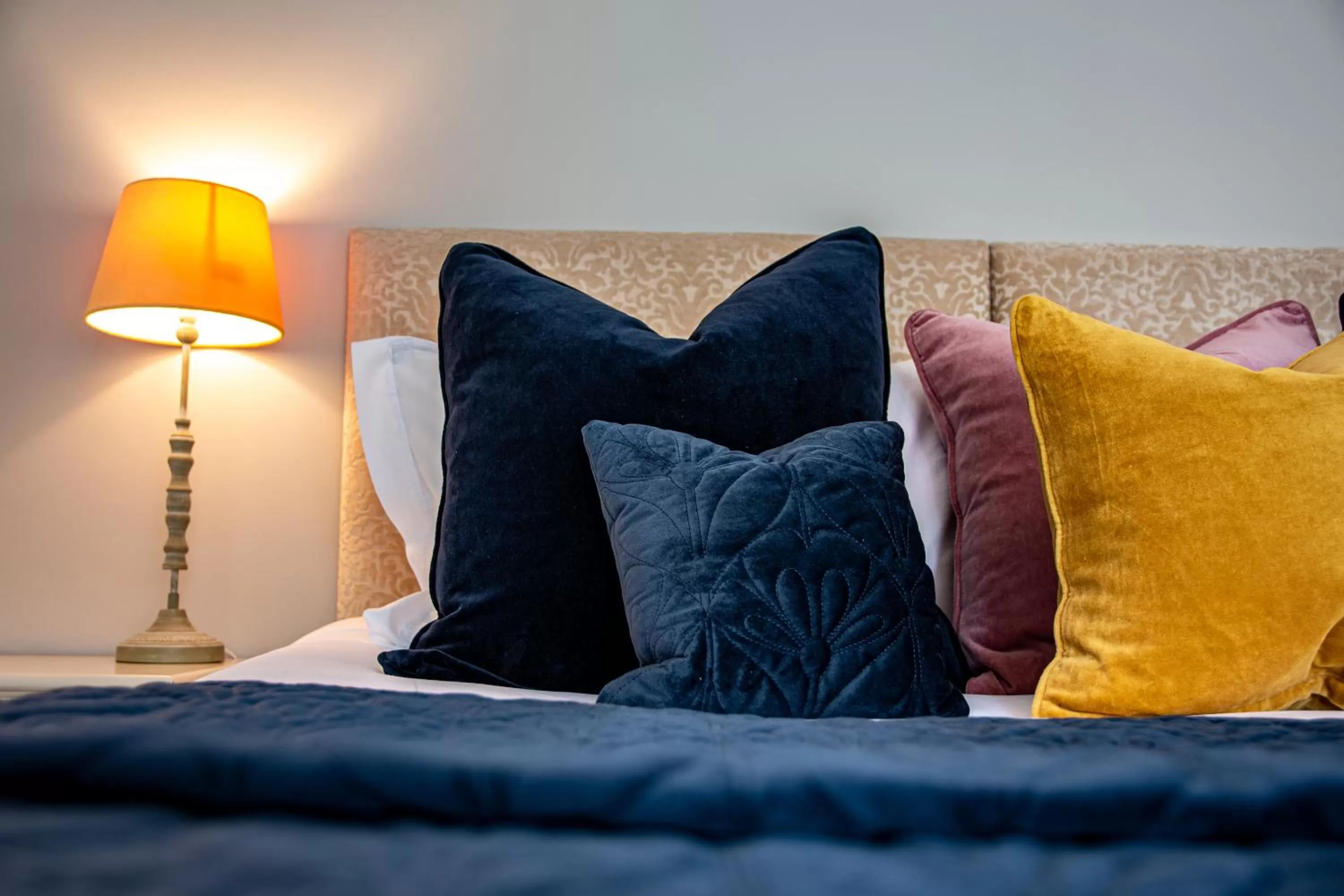 Bed in Apple Tree Bed and Breakfast