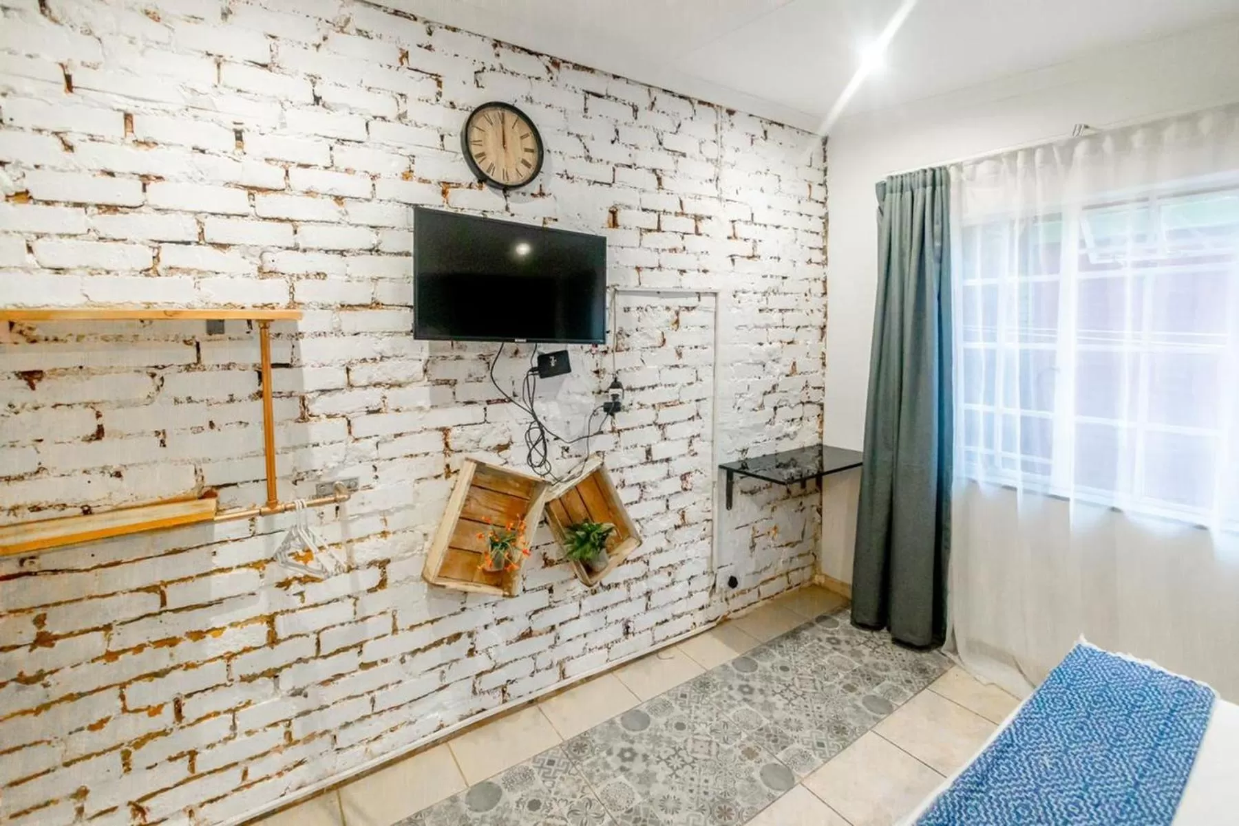 TV and multimedia in 54 Brecher