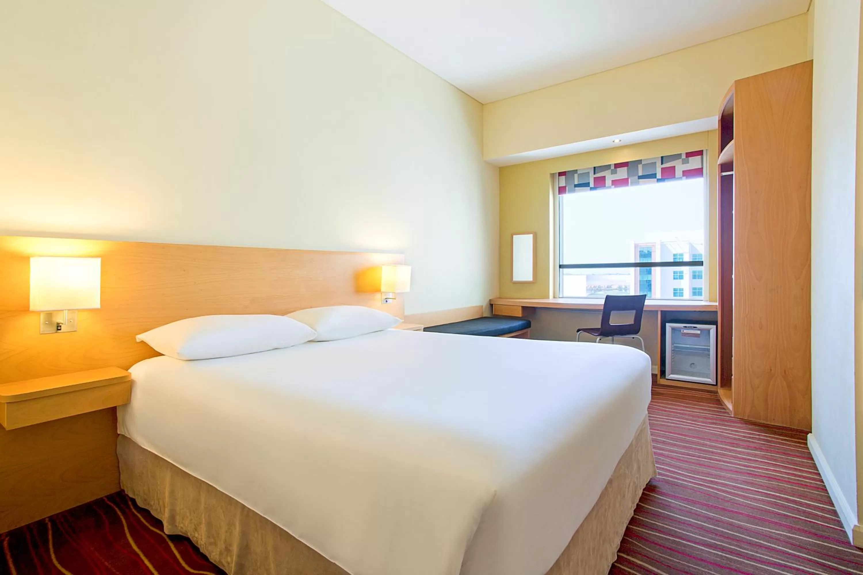 Photo of the whole room, Bed in Ibis Deira City Centre