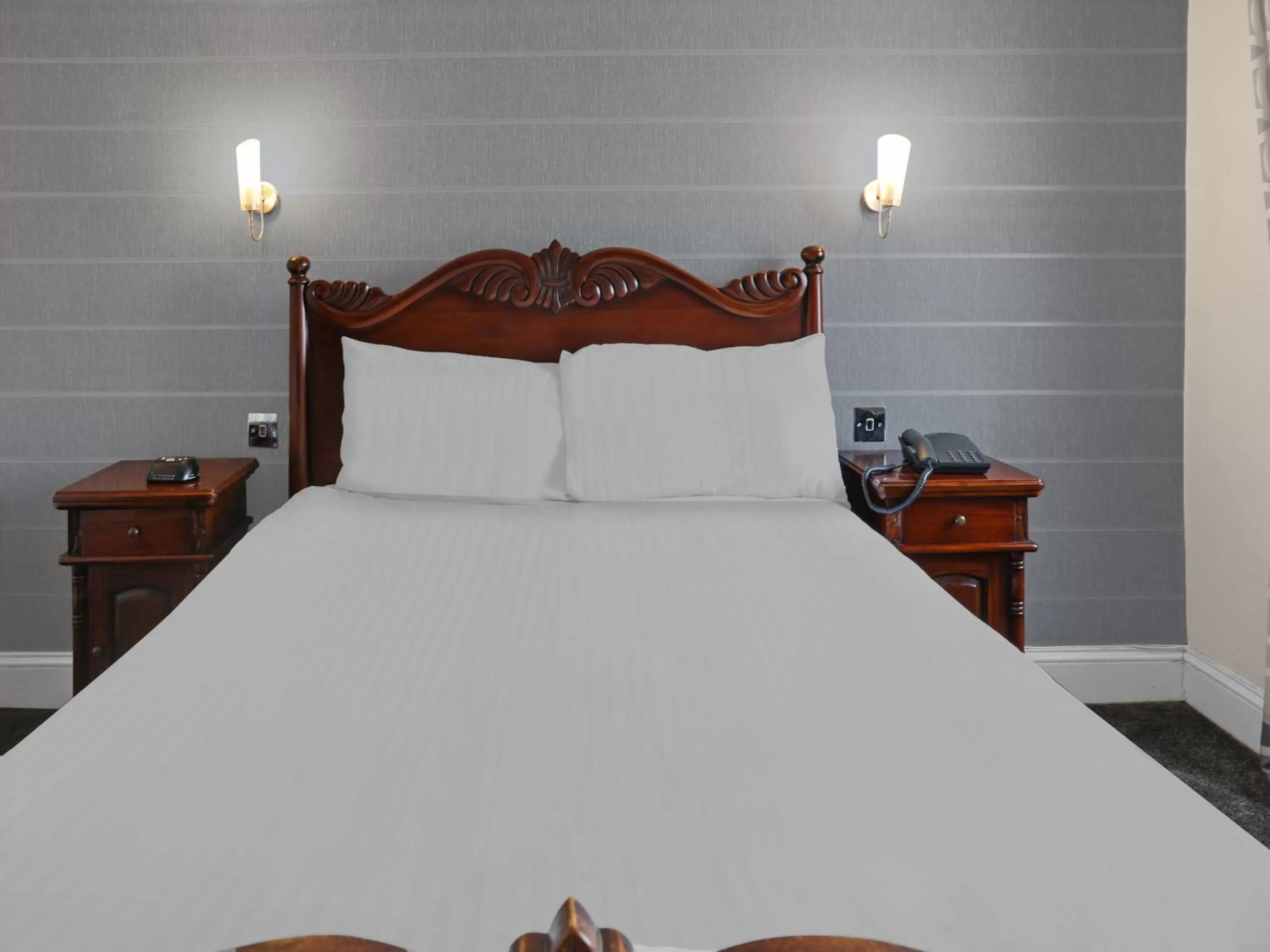 Bedroom, Bed in Dryfesdale Hotel - BW Signature Collection