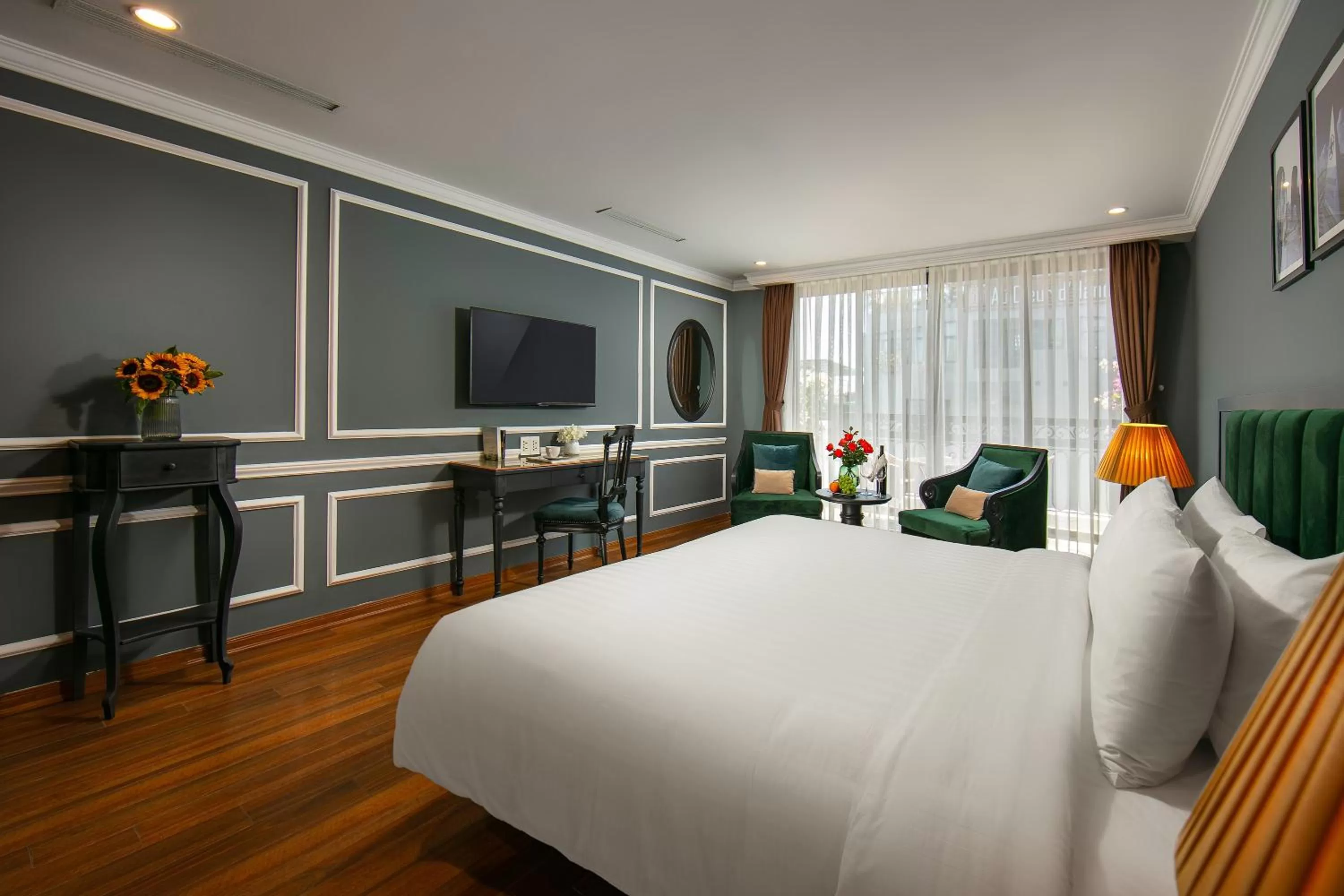 Photo of the whole room in La Selva Premium Hotel