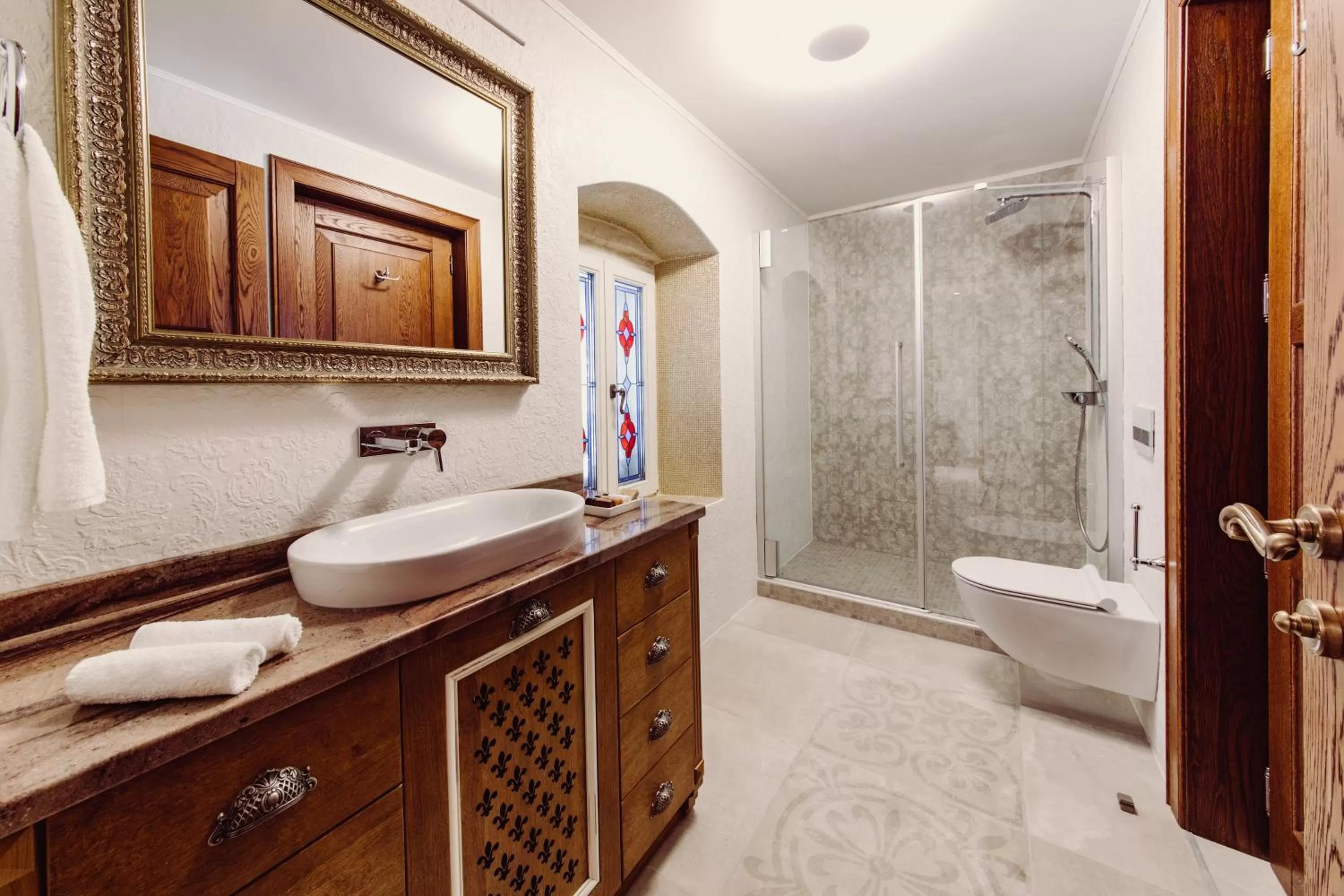 Bathroom in Villa Nepos Hotel