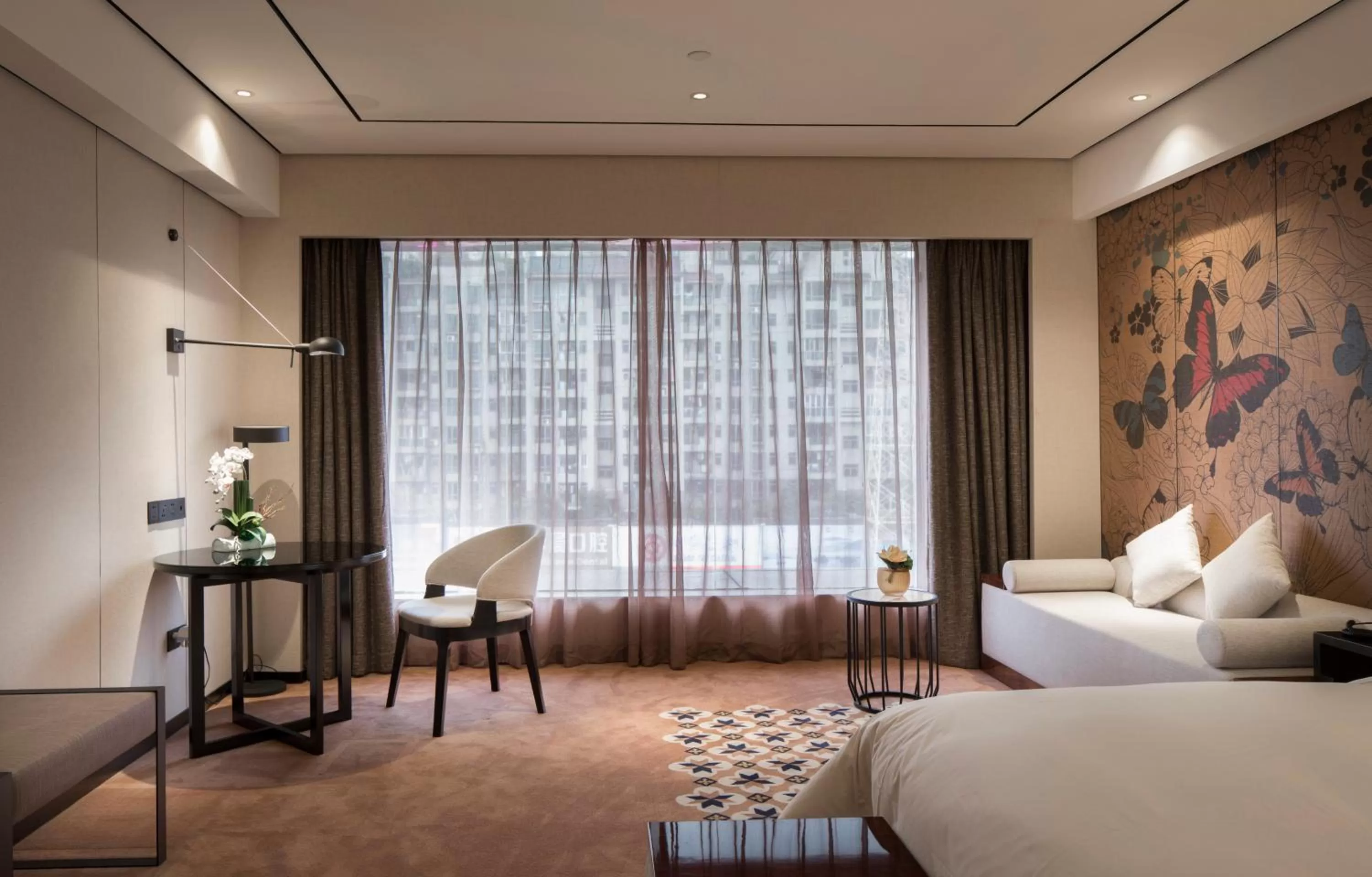 Bed in Paco Hotel Dongpu Guanghzou -Free Shuttle Bus for Canton Fair