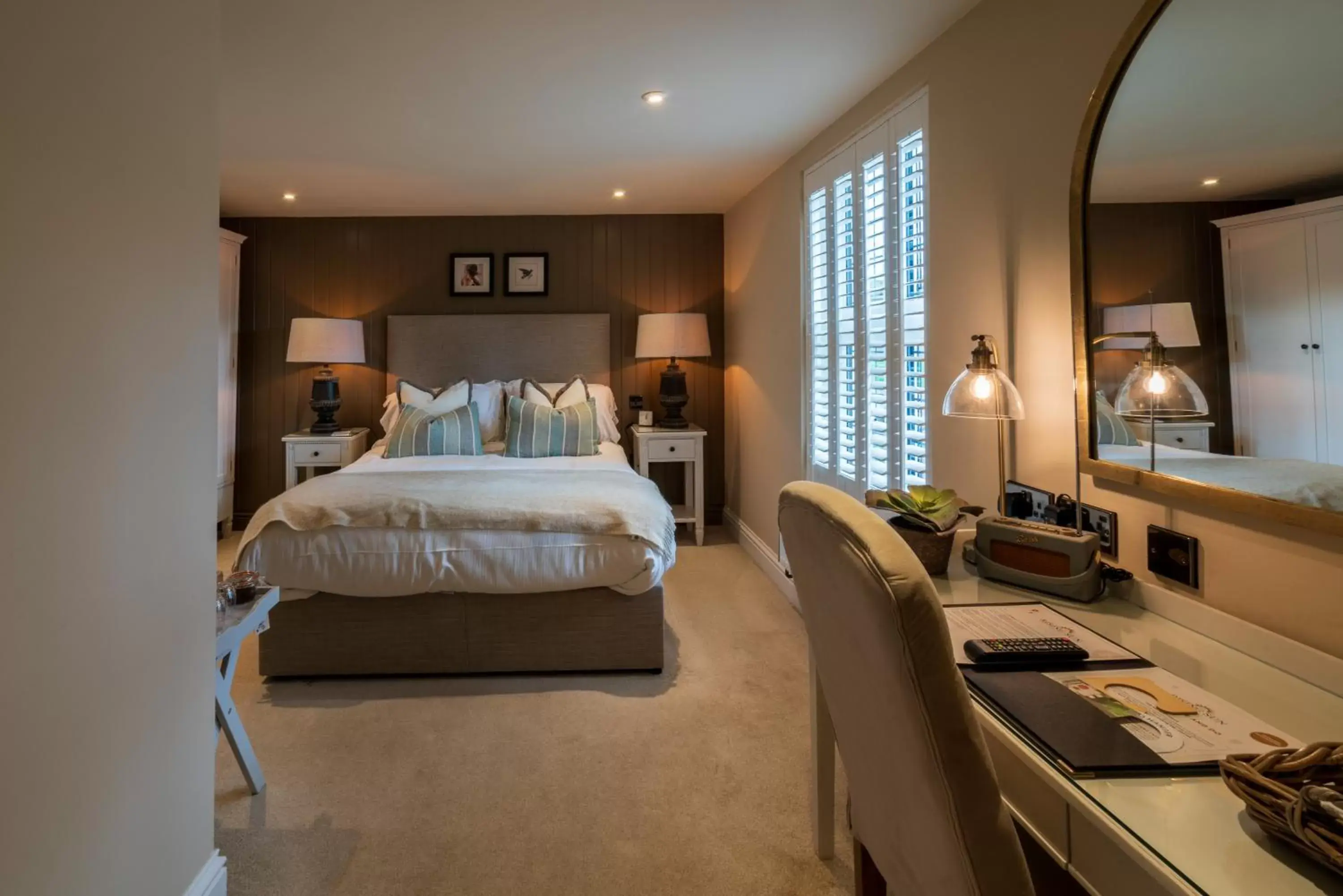 Superior King Room in The Rising Sun Superior King Room in The Rising Sun