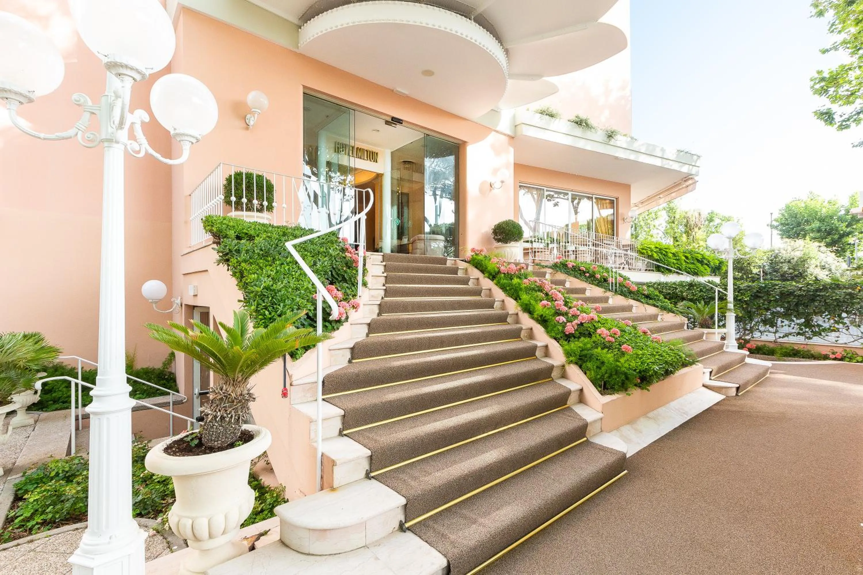 Facade/entrance in Hotel Milton Rimini
