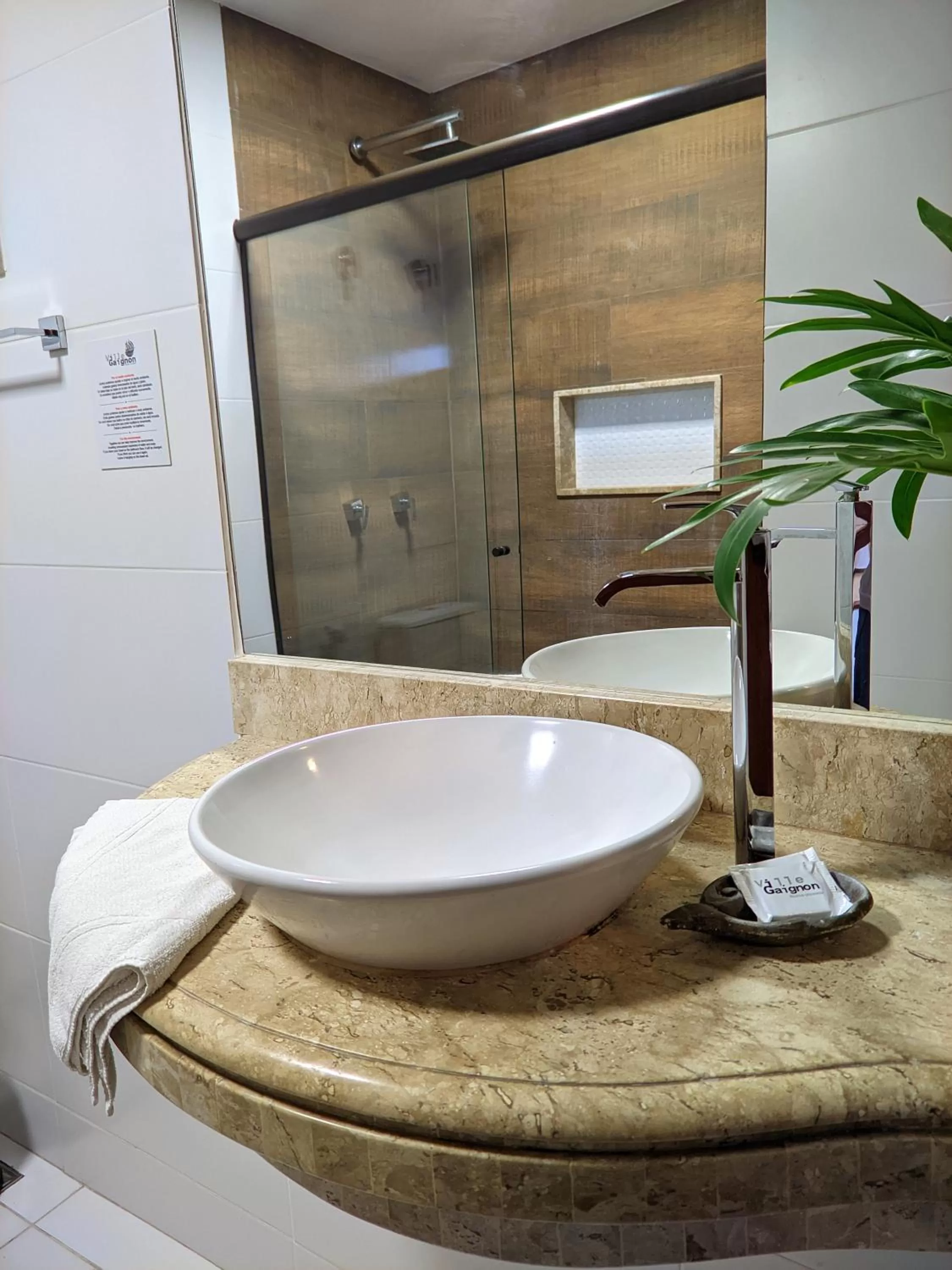 Bathroom in Pousada Villegaignon