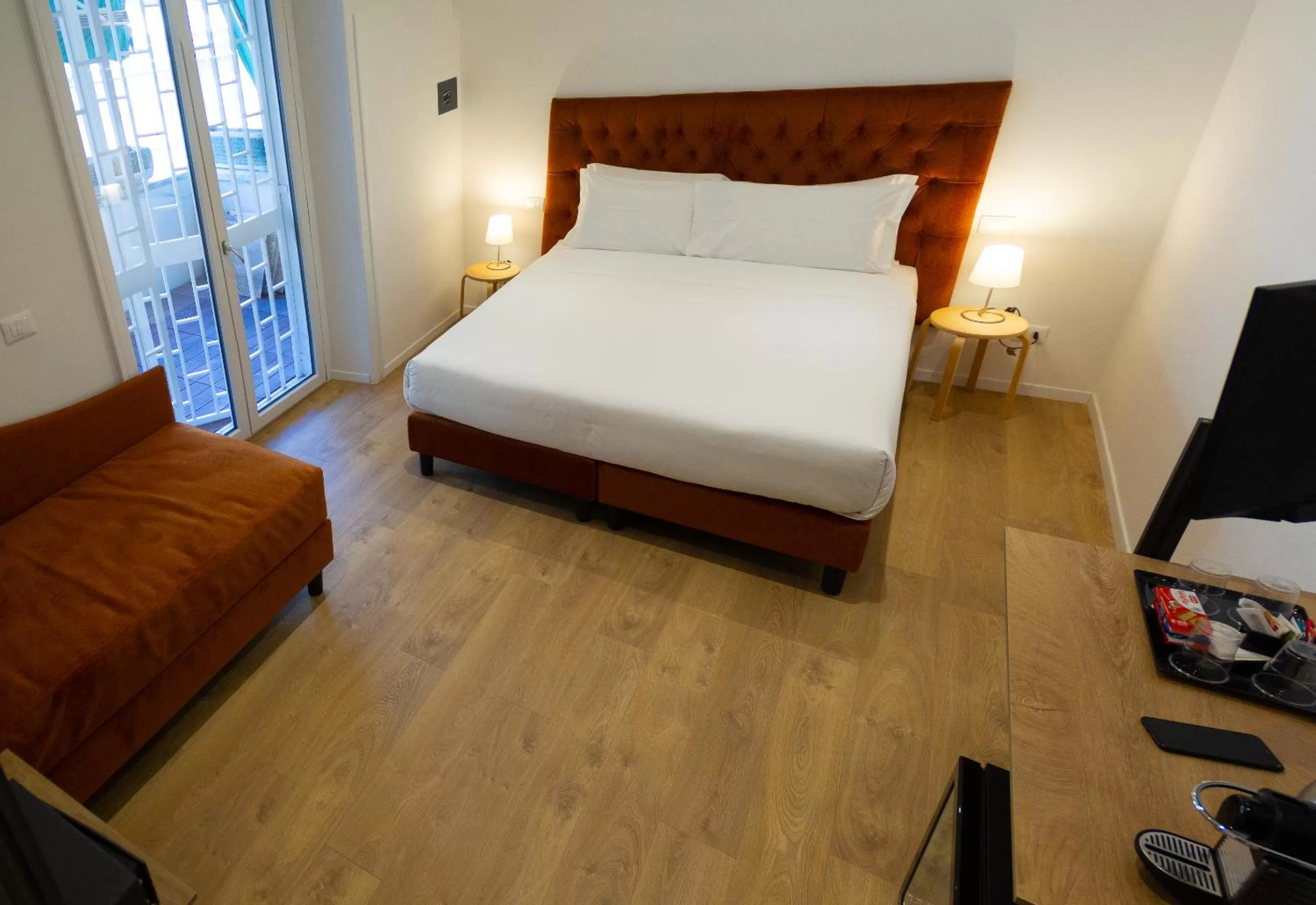 TV and multimedia, Bed in Michelangelo Vatican Rooms