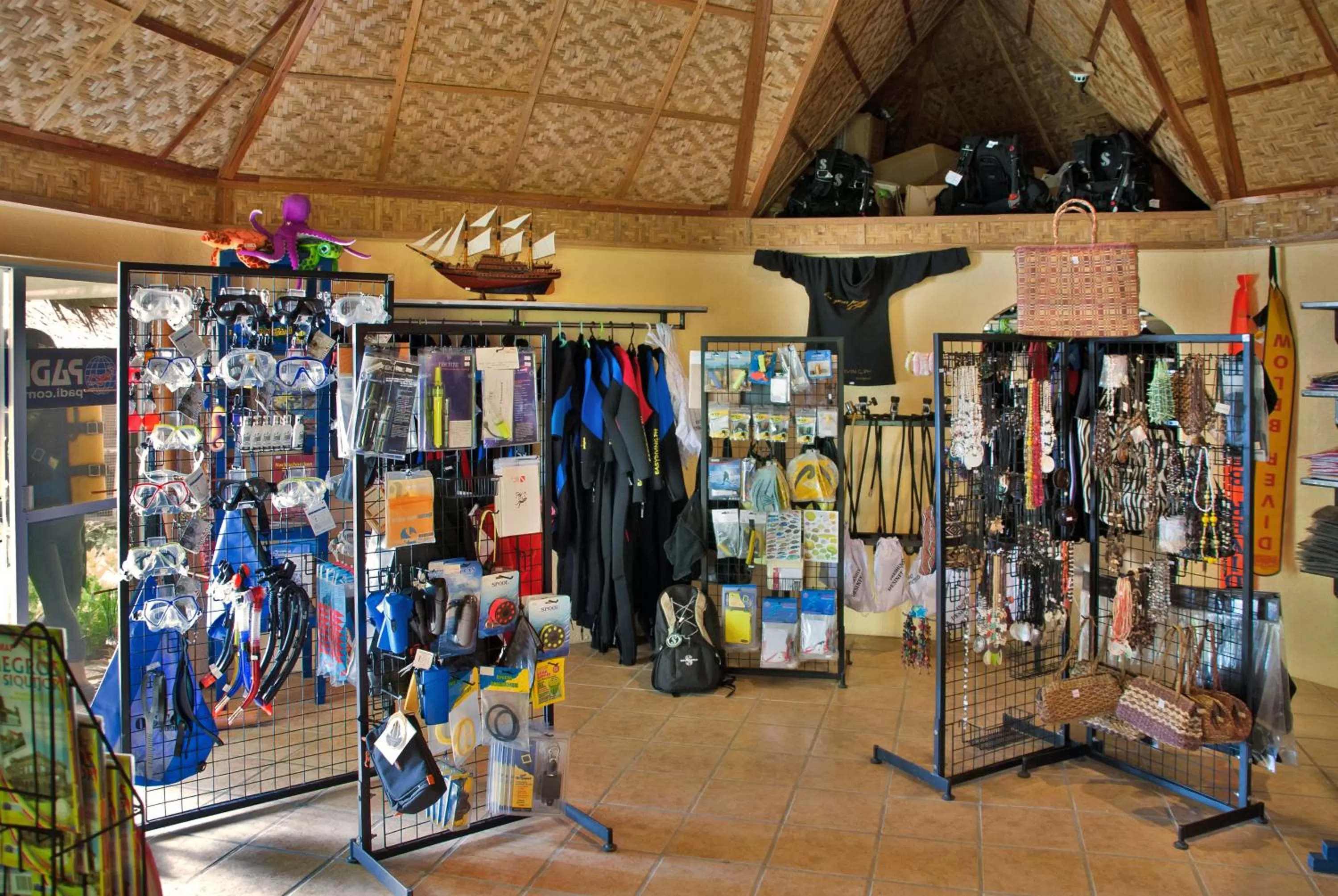 On-site shops in Easy Diving and Beach Resort