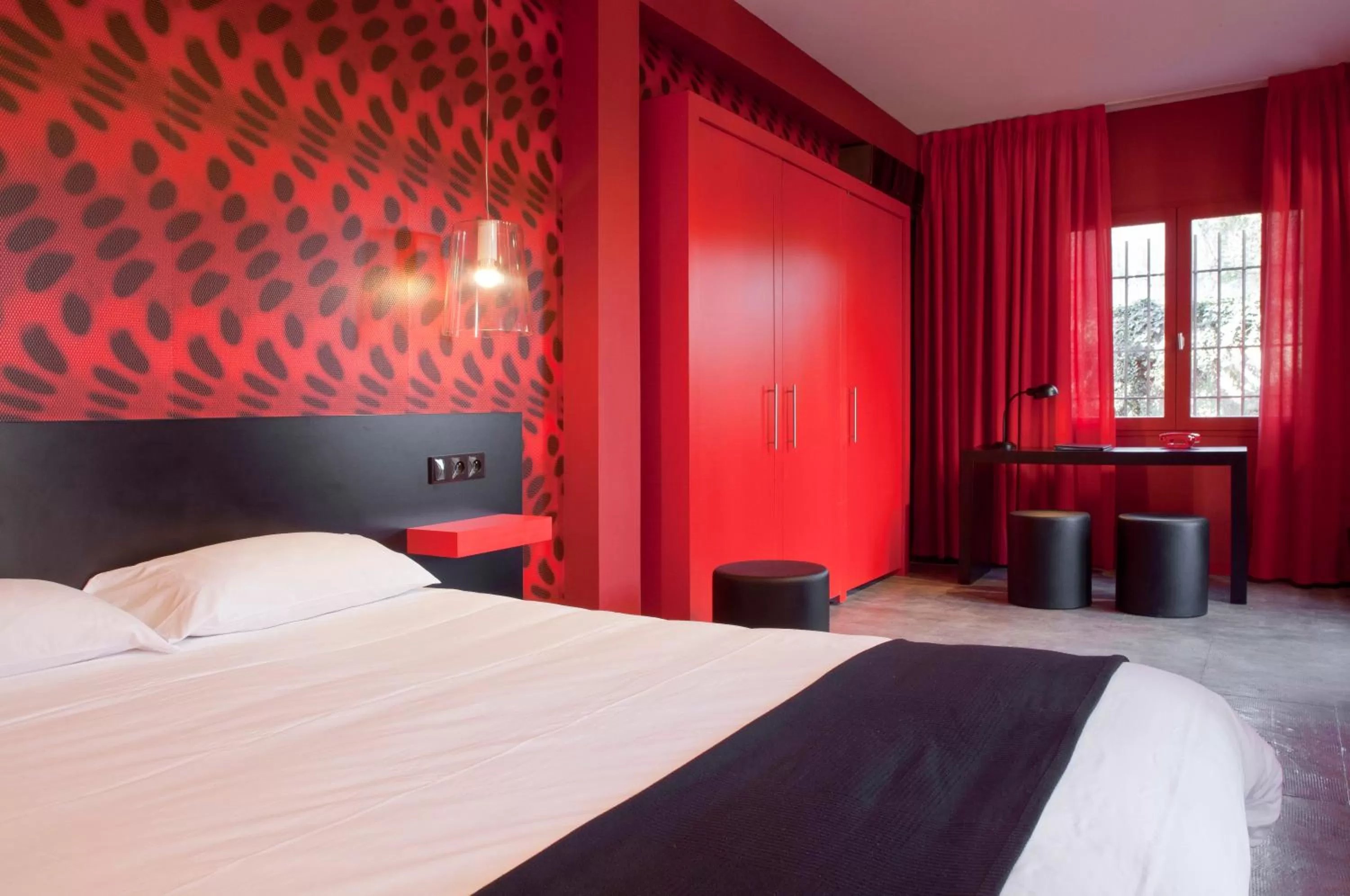 Bed in Hôtel Montmorency & Spa