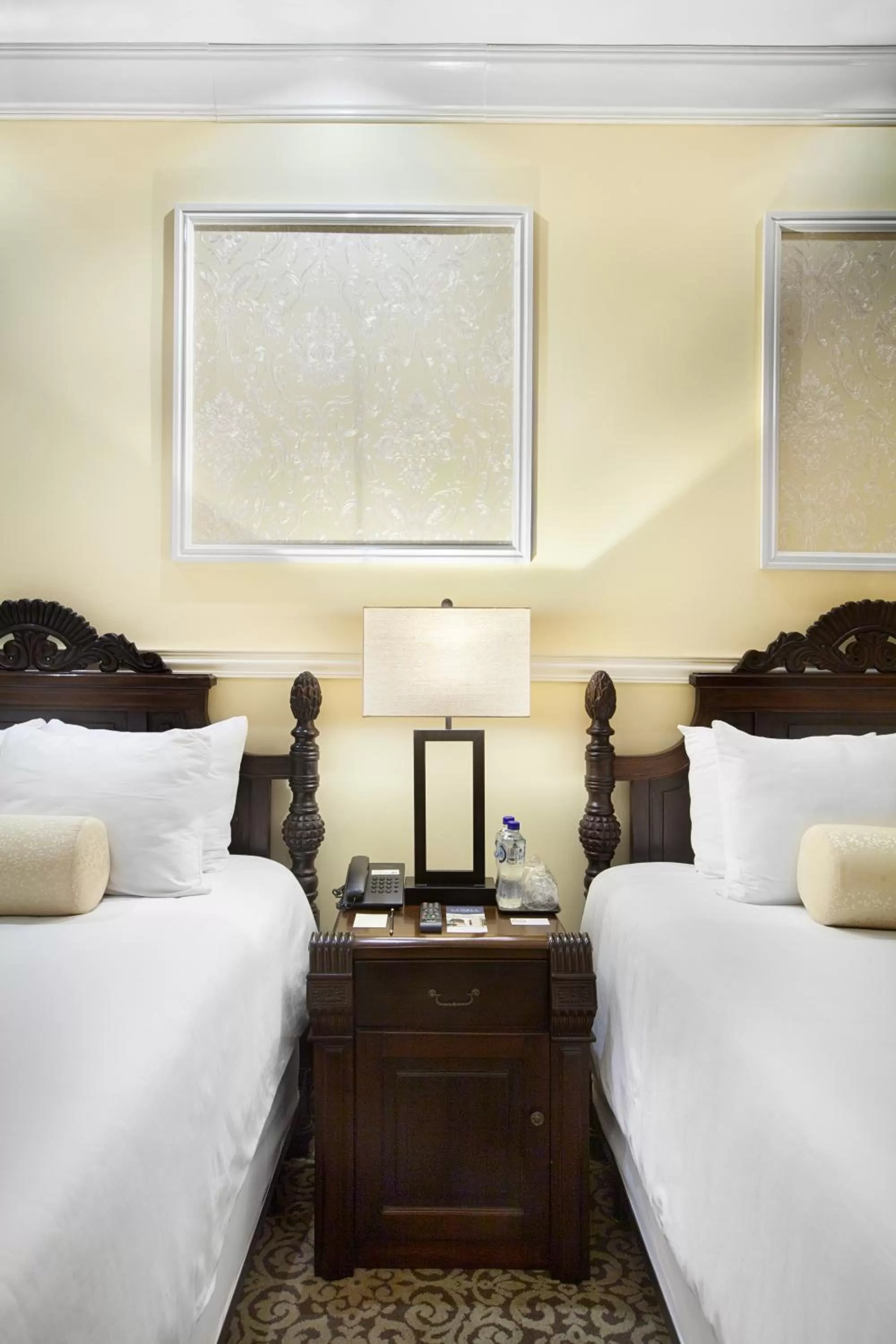 Photo of the whole room, Bed in Hotel la Perla Leon