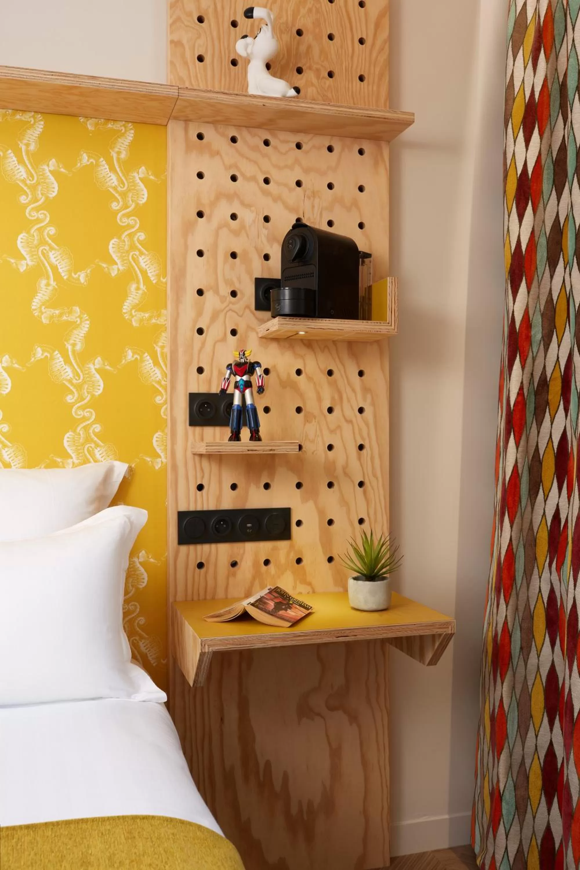 Coffee/tea facilities, Bed in Hotel Locomo - Gare de Lyon Bastille