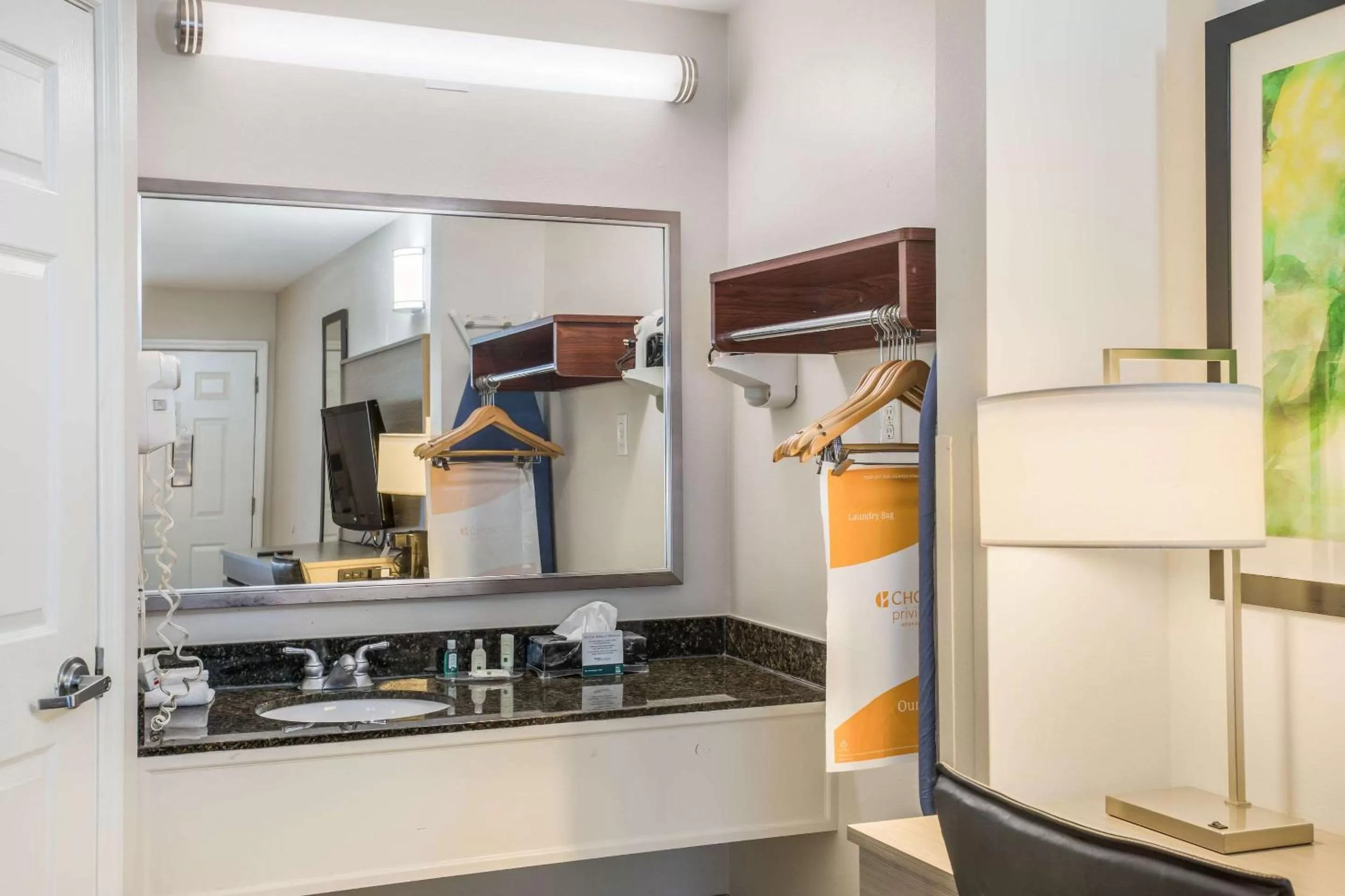 Bedroom in Quality Inn Gallatin-Nashville Metro