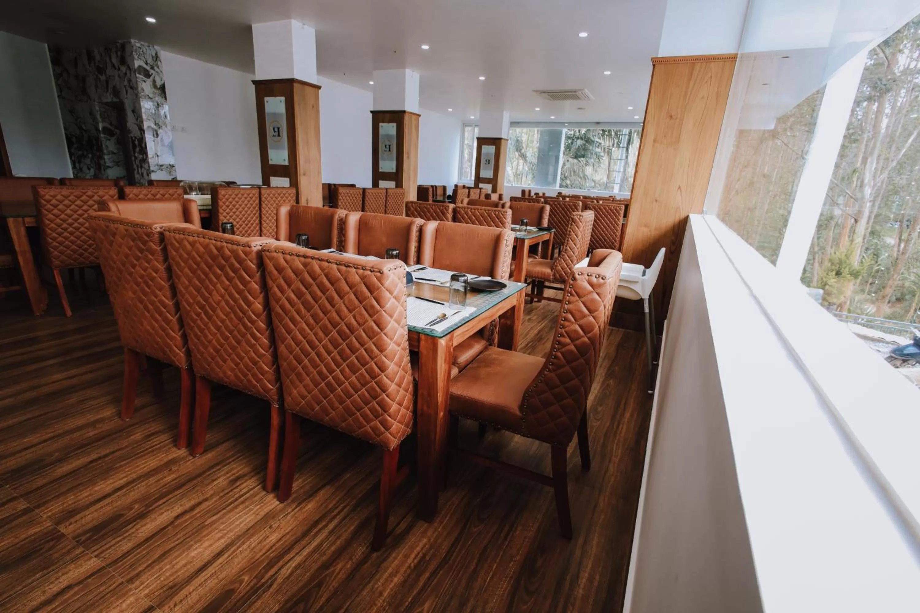 Restaurant/places to eat in HOTEL WHITE HOUSE, Munnar