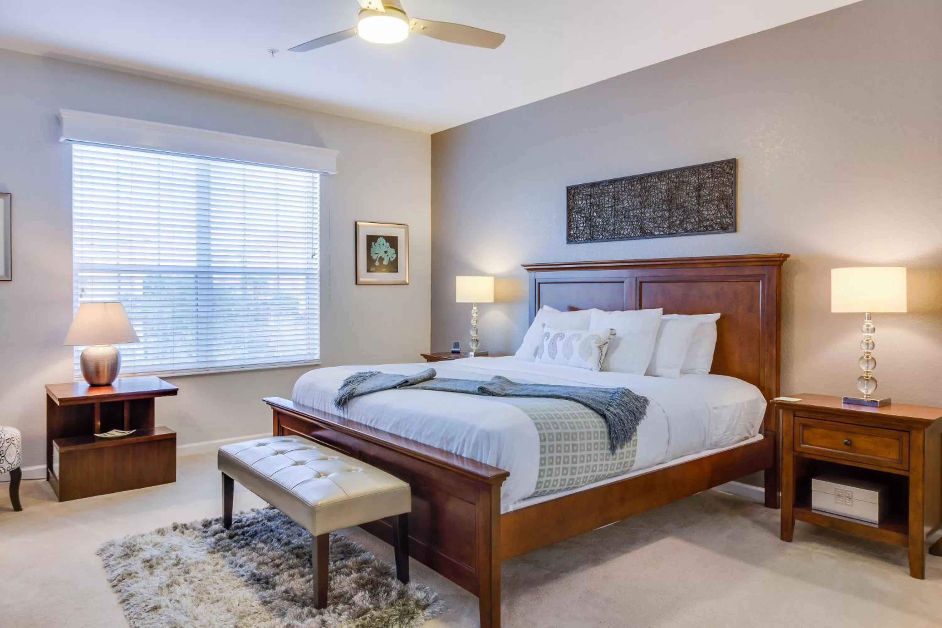 Photo of the whole room, Bed in Orlando Escape