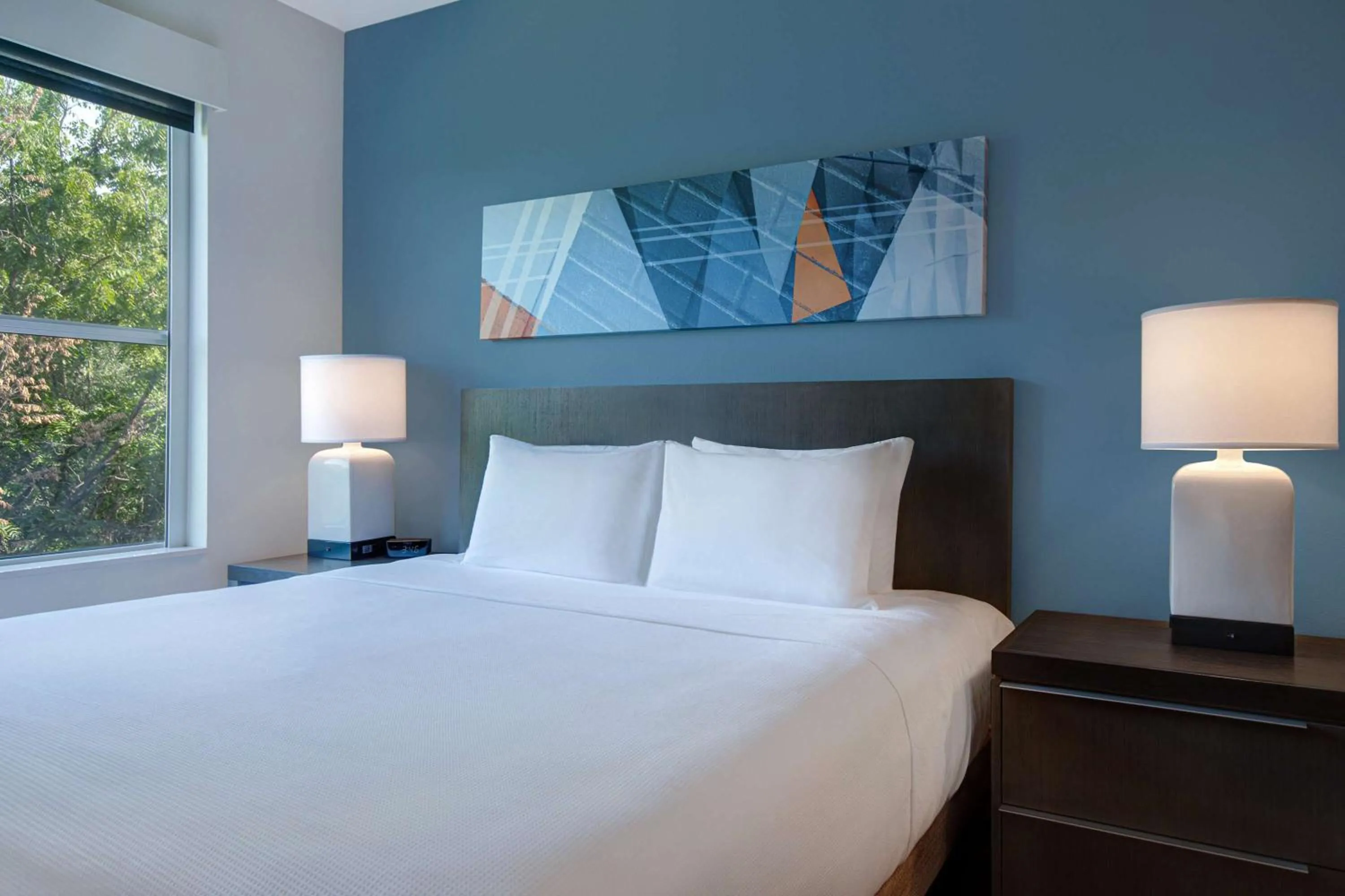 Bedroom, Bed in Hyatt House Mall Of America Msp Airport