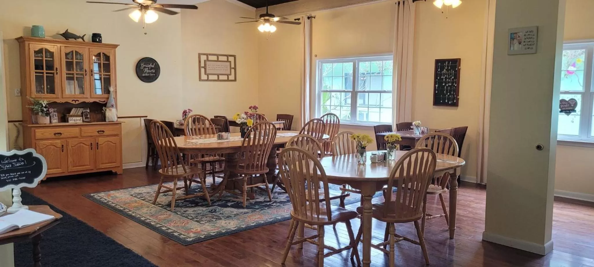 Restaurant/Places to Eat in Tybee Island Inn Bed & Breakfast