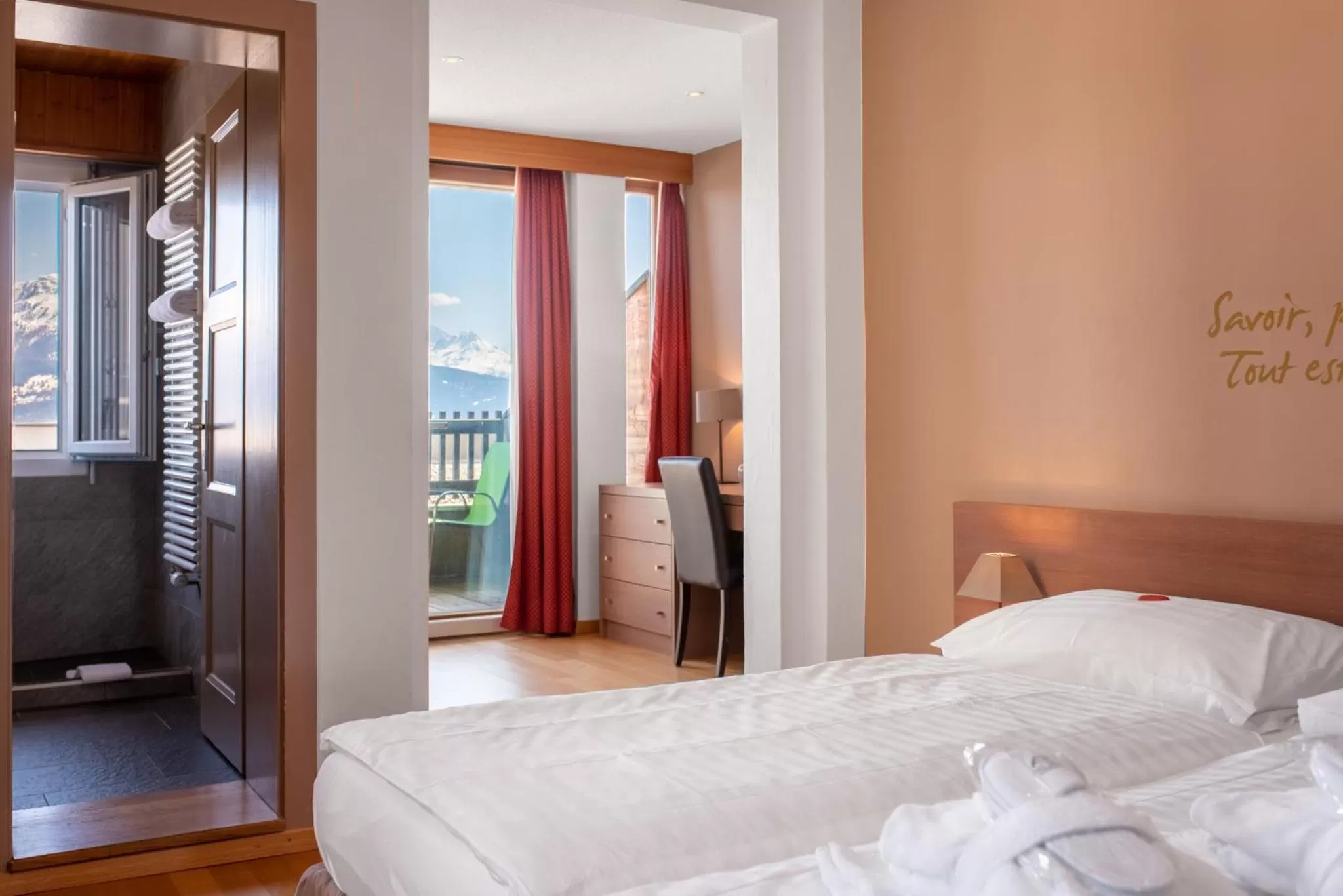 Bed in Boutique Hotel Art de Vivre & SPA