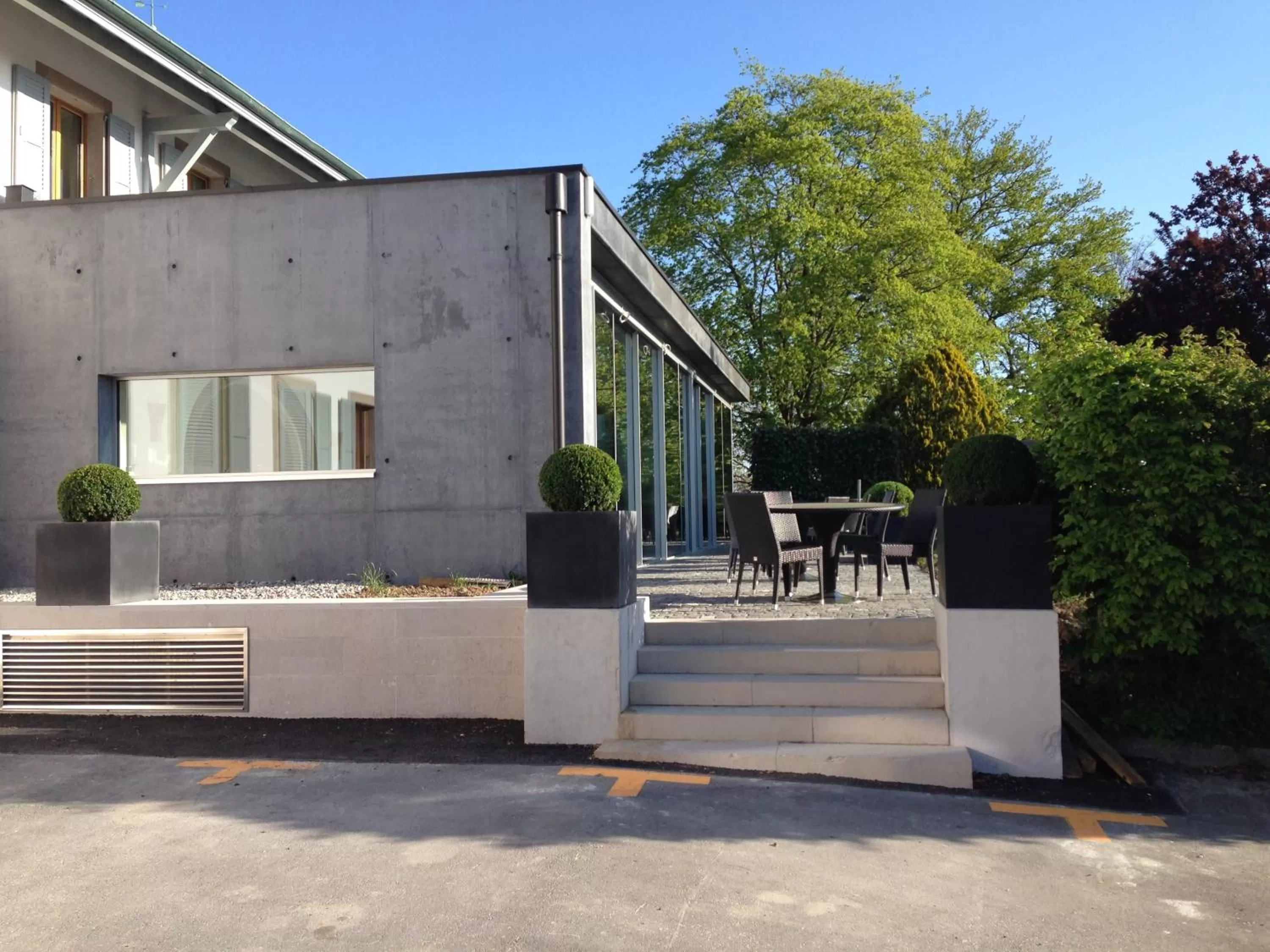 Restaurant/places to eat in Auberge de Confignon