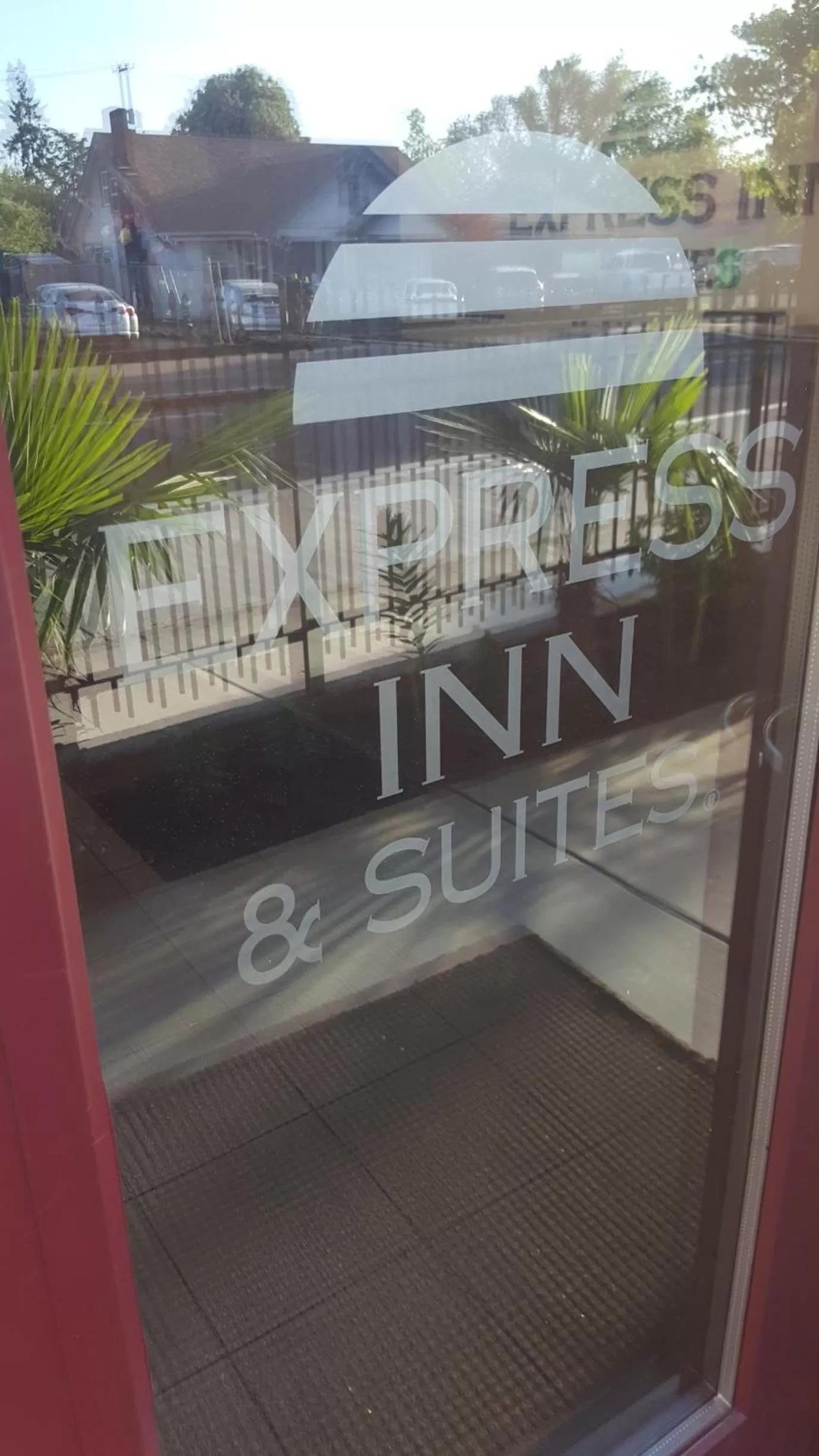 Facade/entrance in Express Inn & Suites Eugene