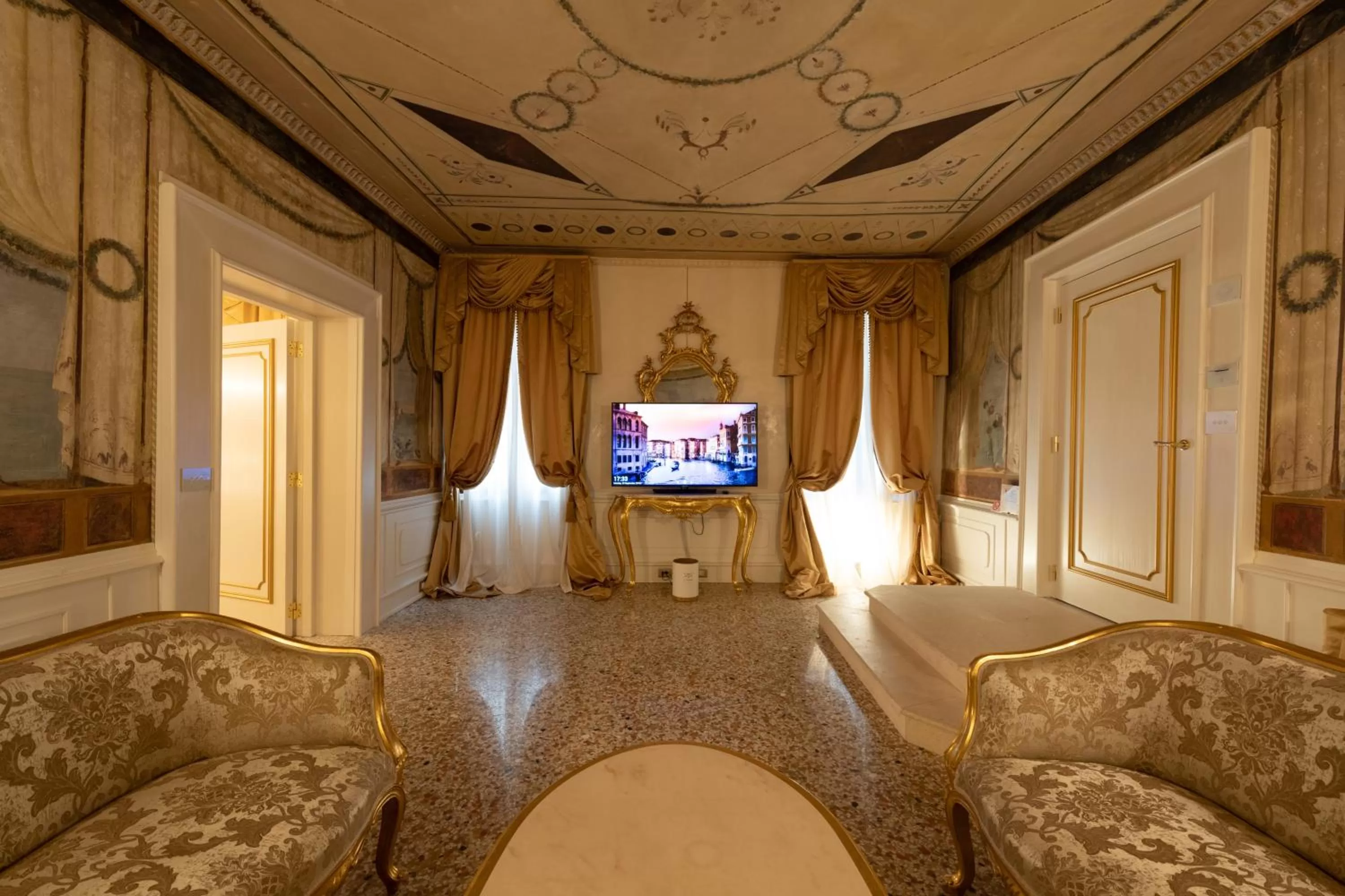 TV and multimedia in Ca' Bonfadini Historic Experience