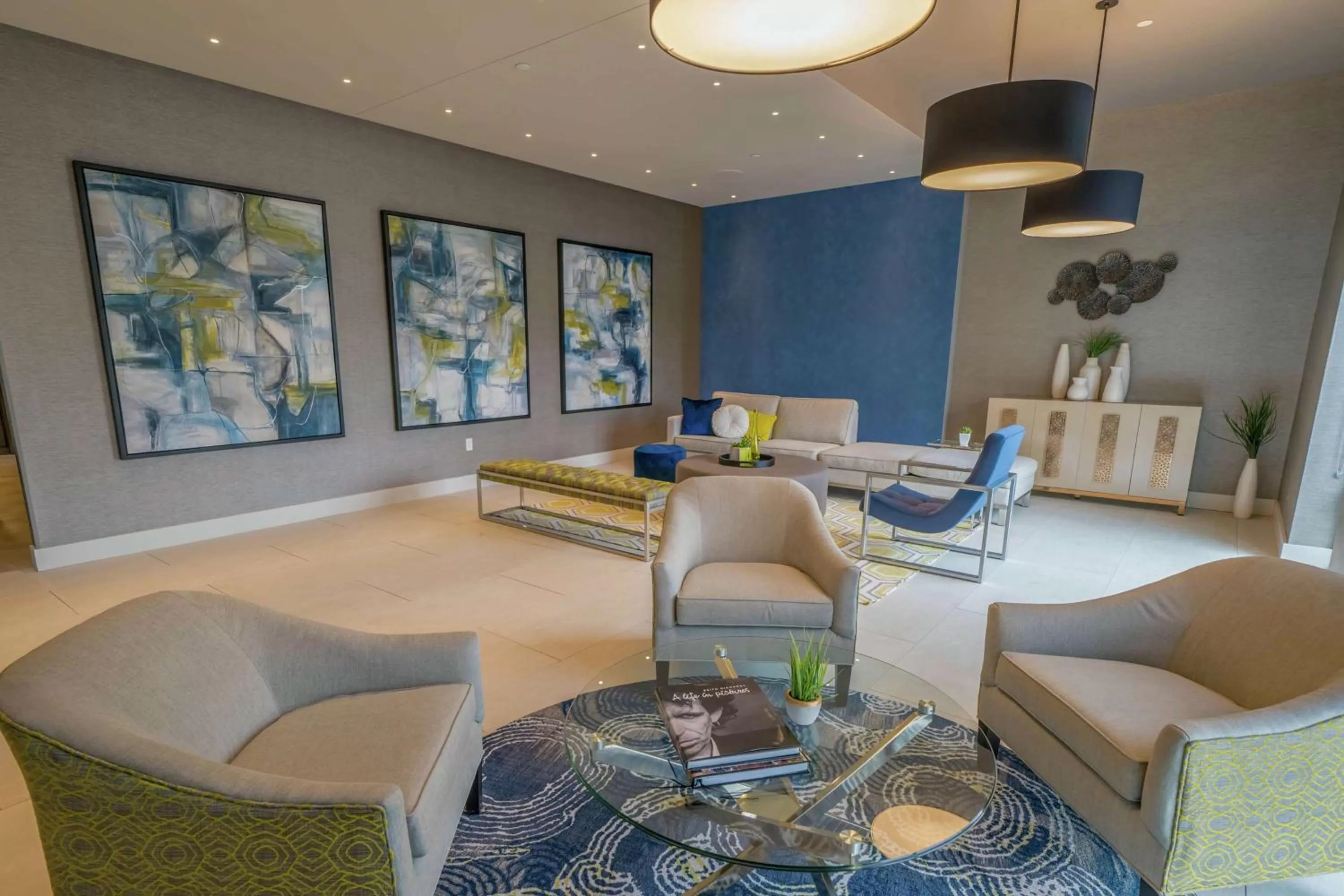 Lobby or reception in Hilton Garden Inn Madison Sun Prairie