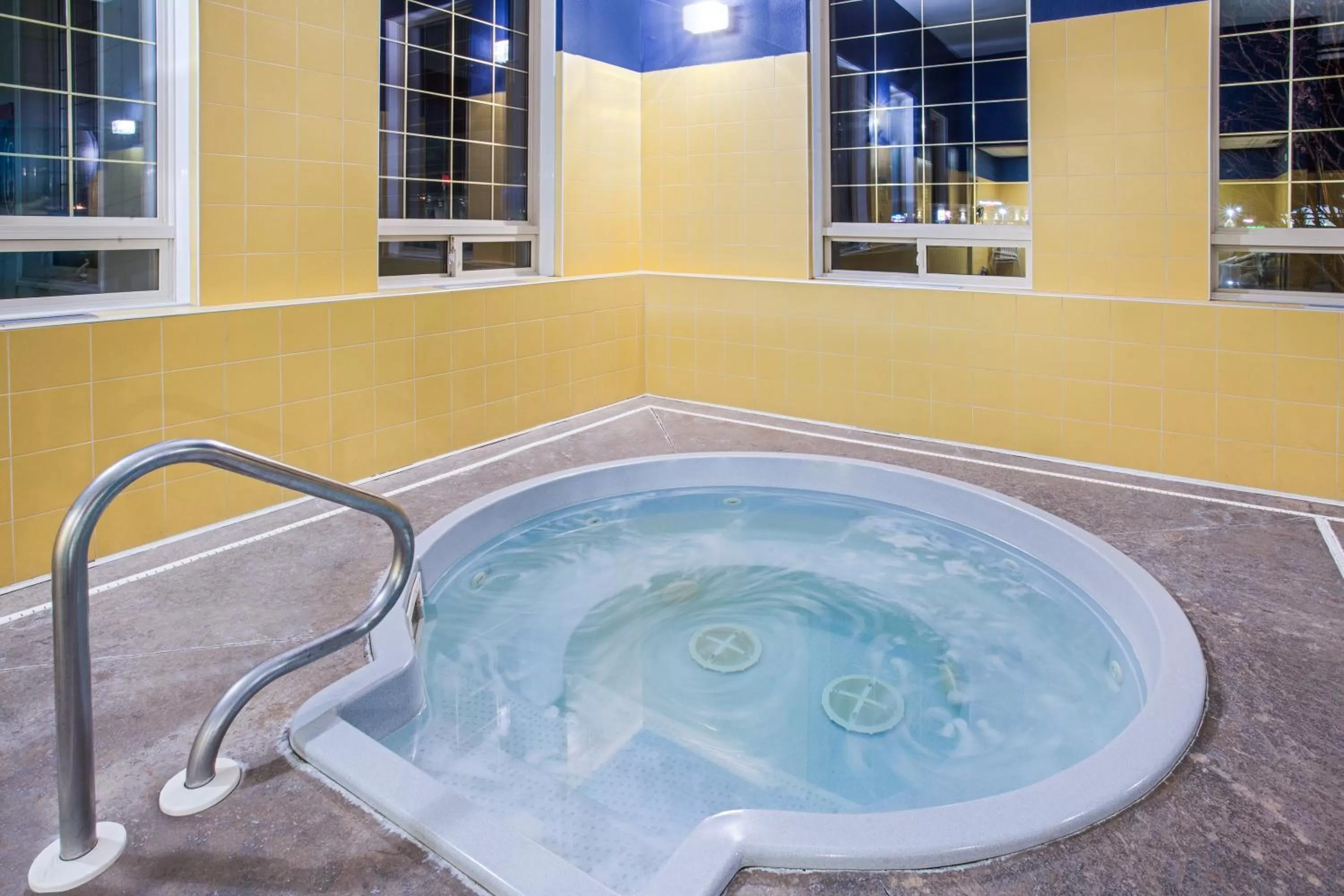Hot Tub in Ramada by Wyndham Red Deer Hotel & Suites