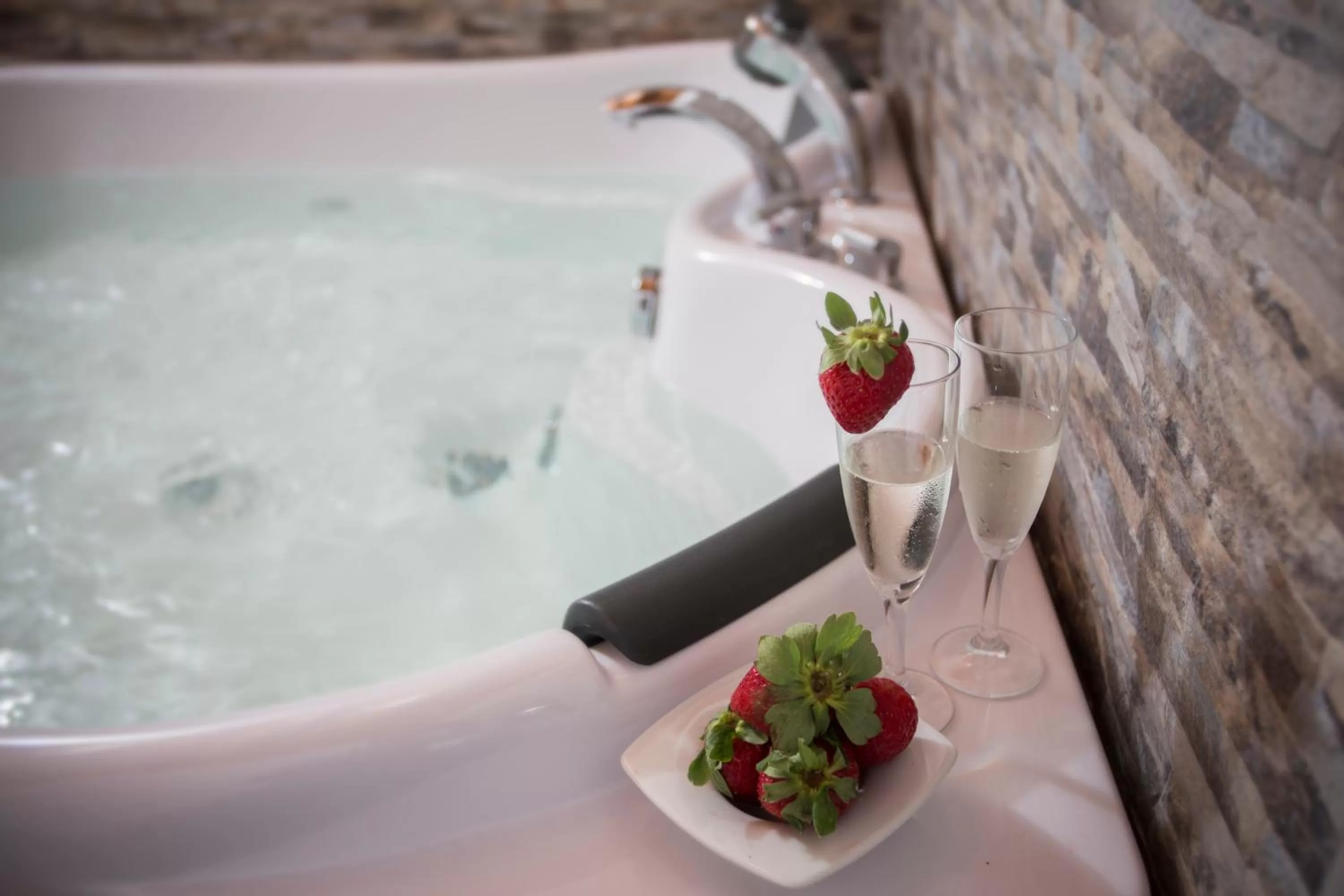 Hot Tub in Palazzo Brunaccini Boutique Hotel