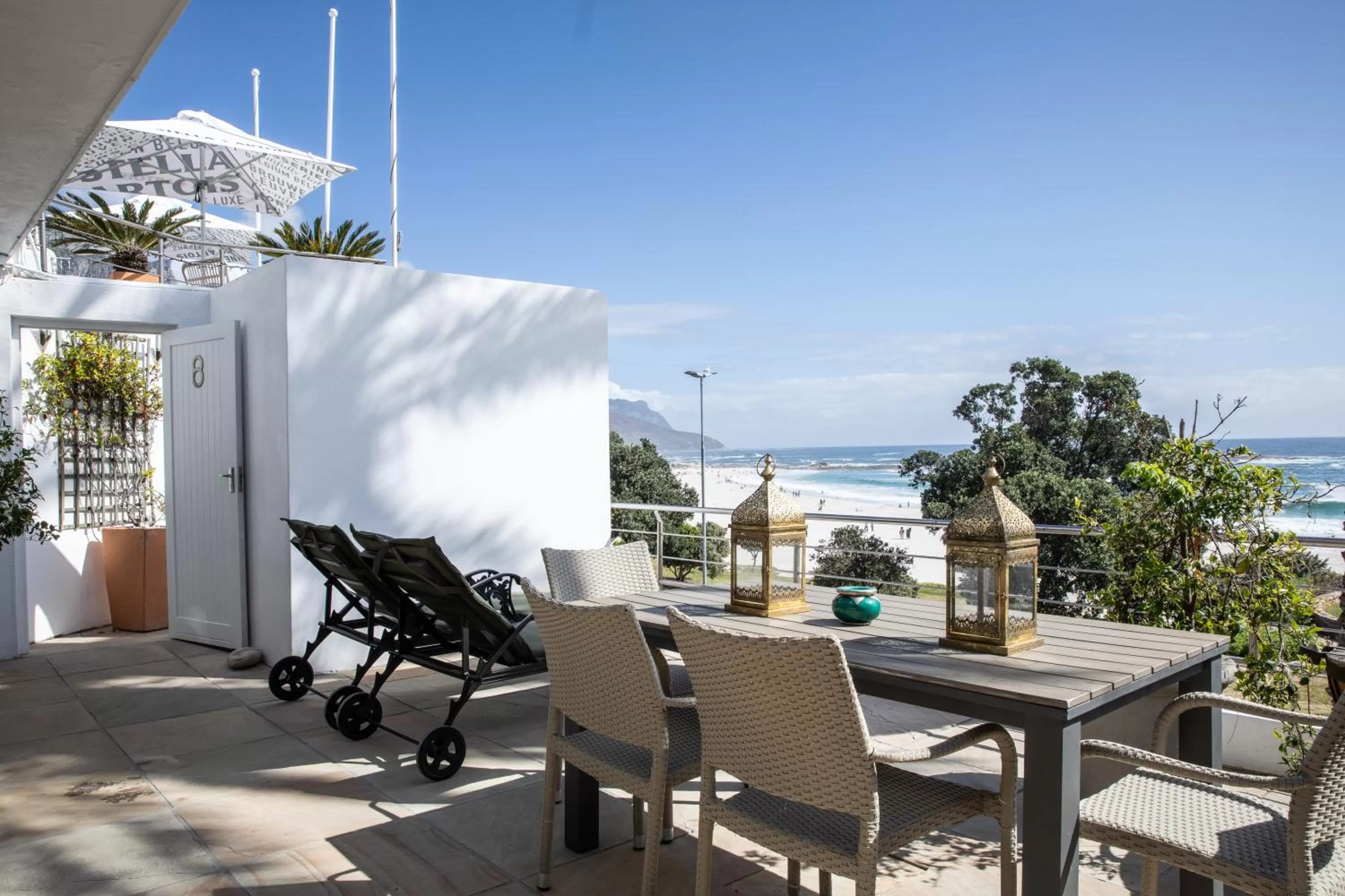 Day in Sea Castle Hotel Camps Bay