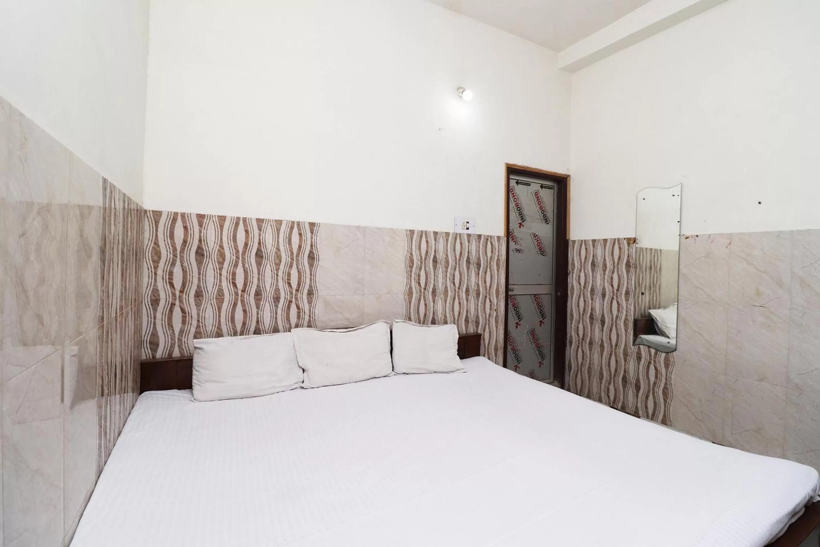 Bedroom, Bed in Hotel Vijay