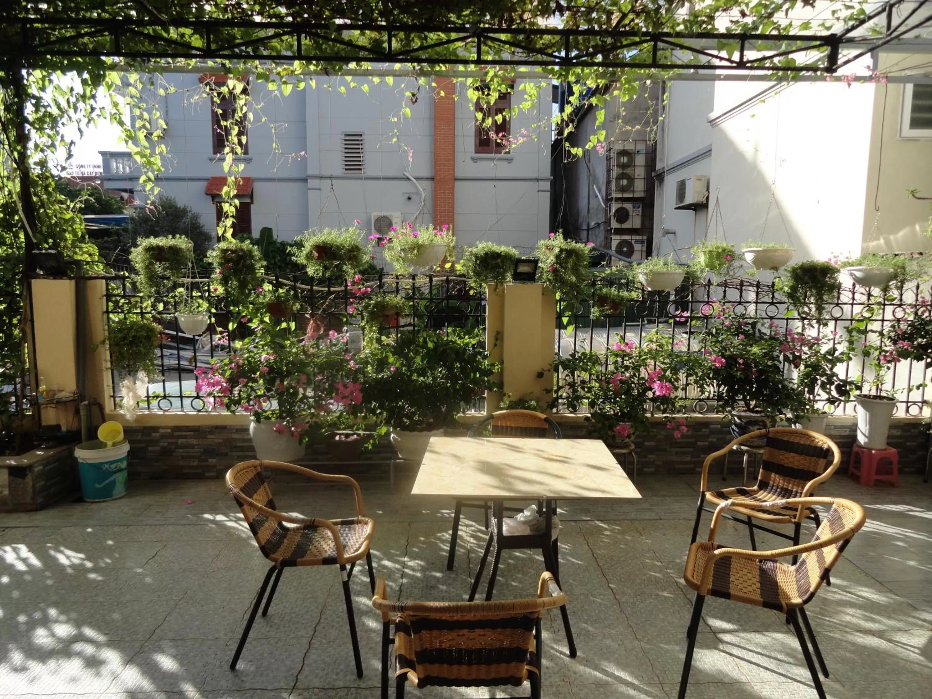 Patio in Hạ Long Lily Homestay