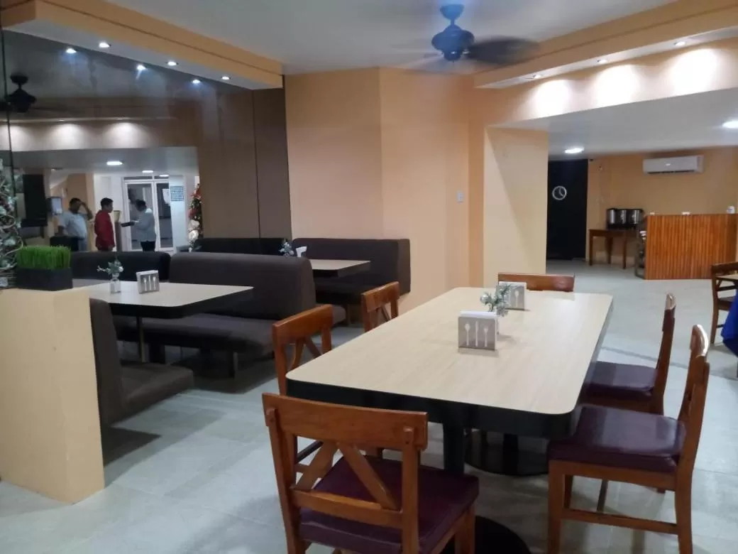 Restaurant/places to eat in Hotel Cabildos