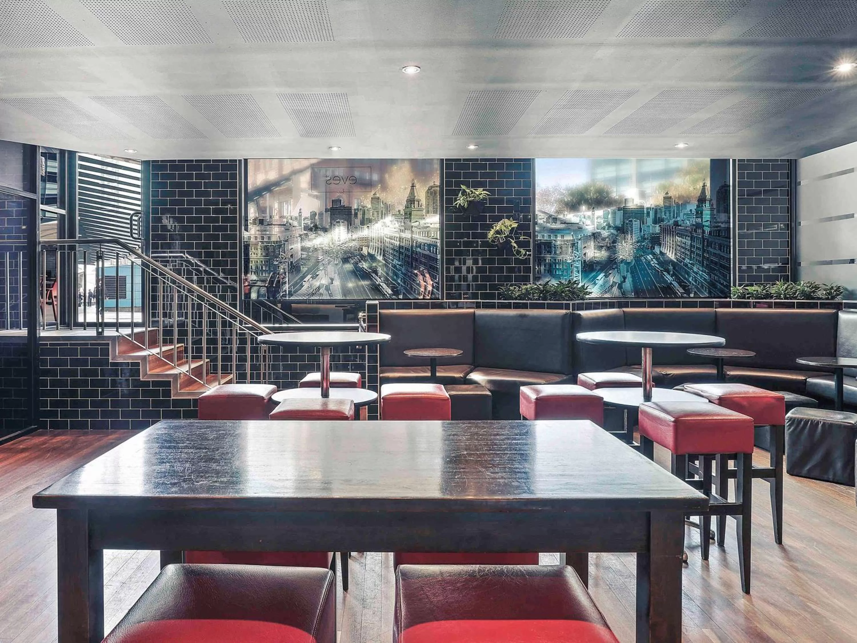 Restaurant/places to eat in Mercure Sydney