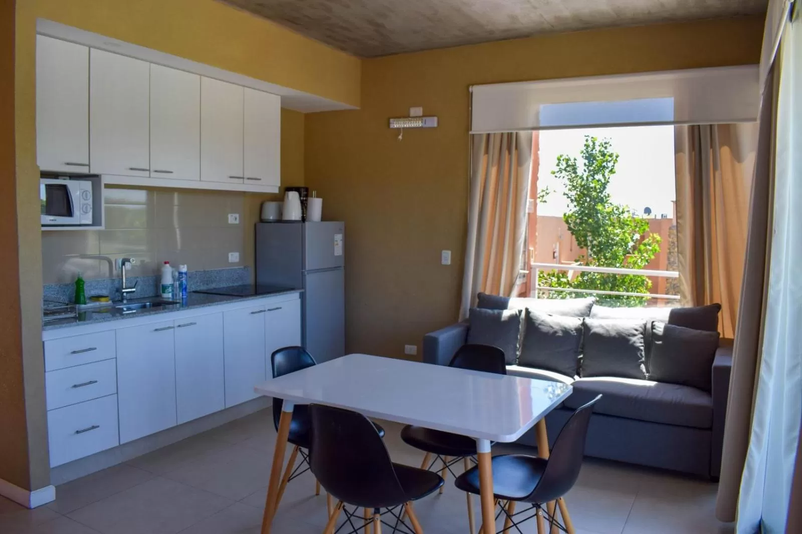 Lomas del Real Aparthotel