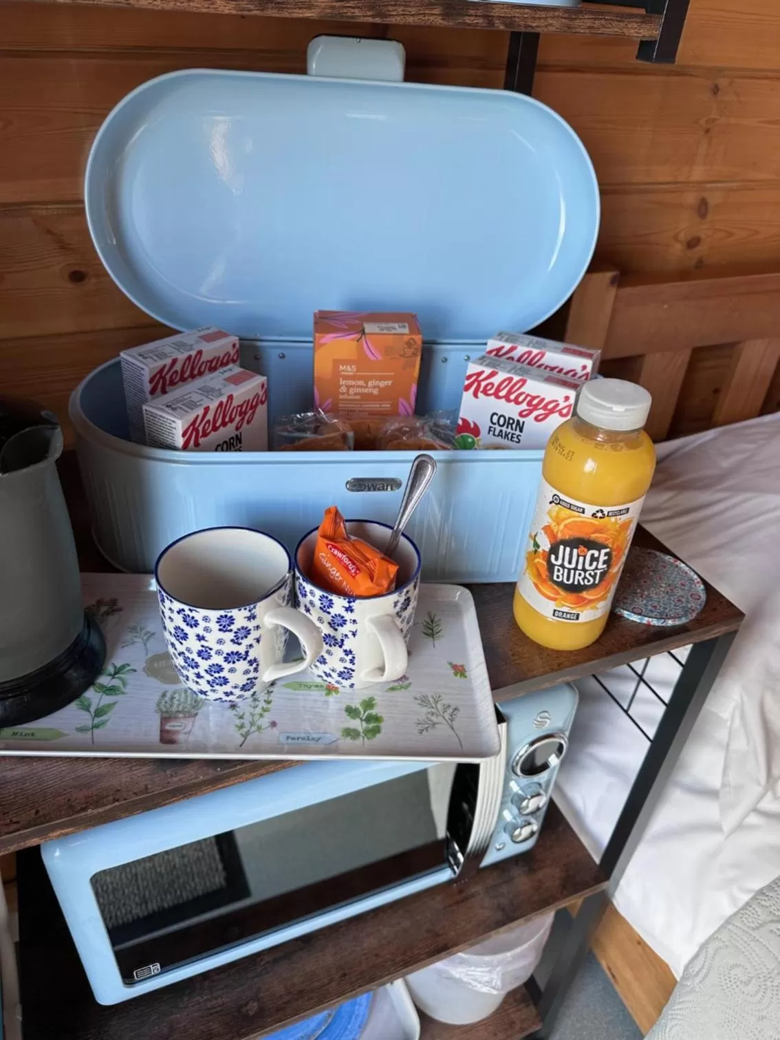 Sea and Mountain View Luxury Glamping Pods Heated