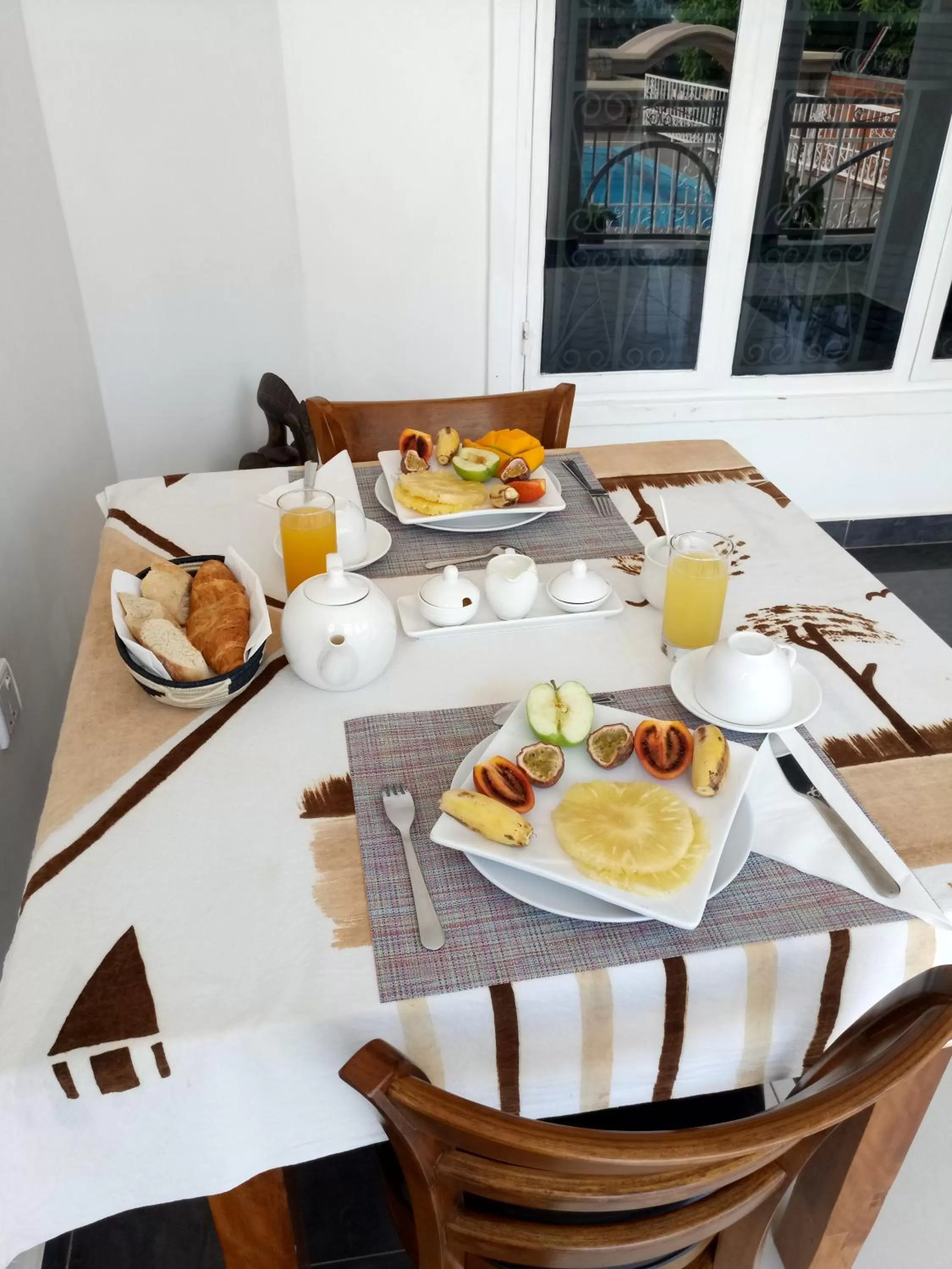 Continental breakfast in Villa Asimba