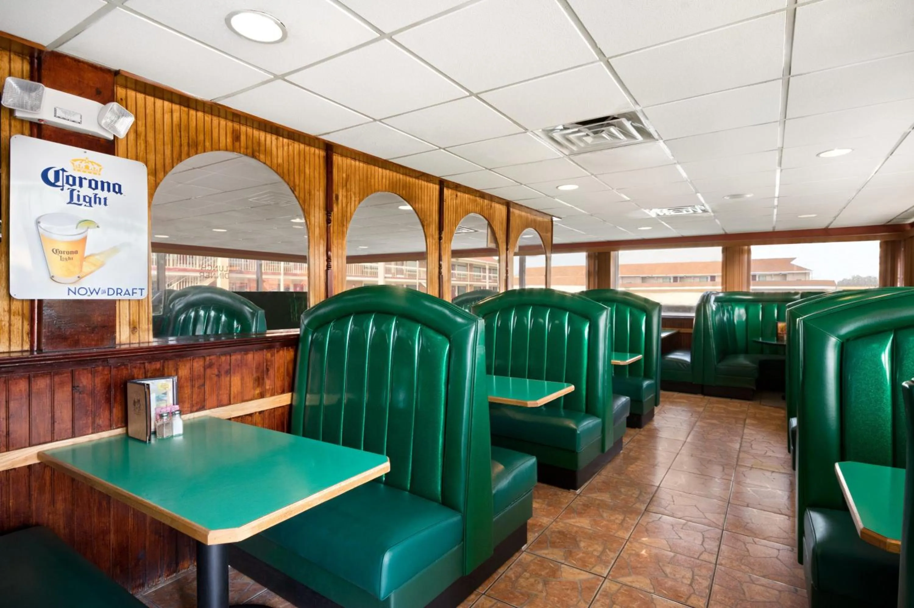 Restaurant/places to eat in Days Inn by Wyndham Jacksonville NC