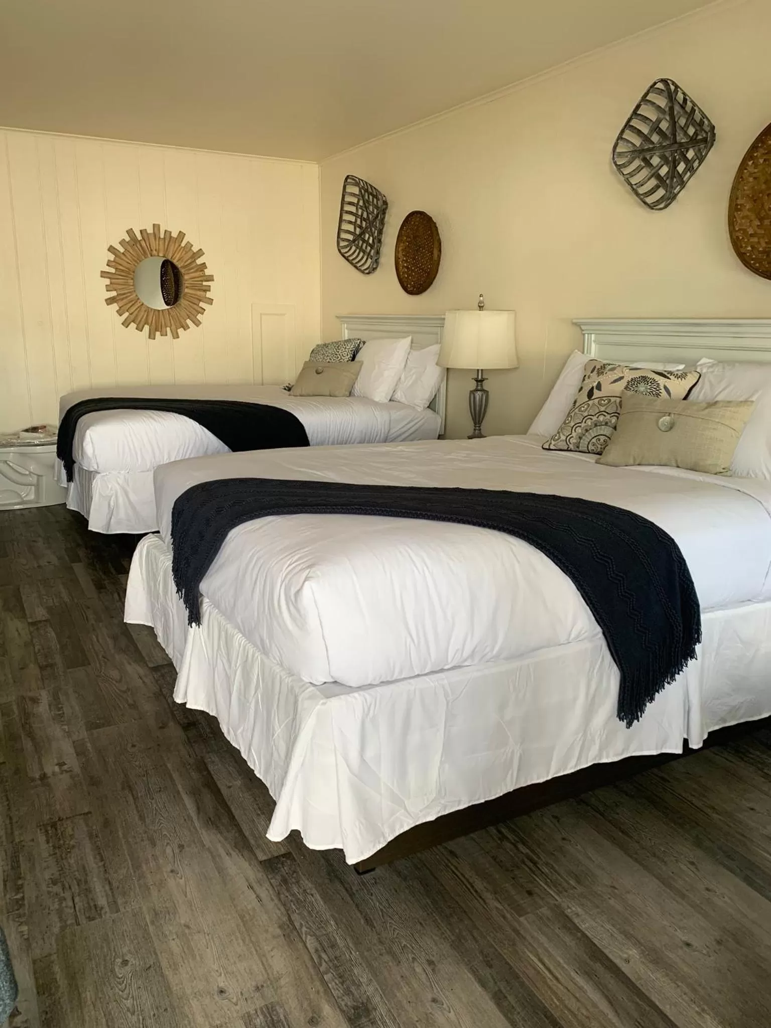 Bed in Ocean Glass Inn