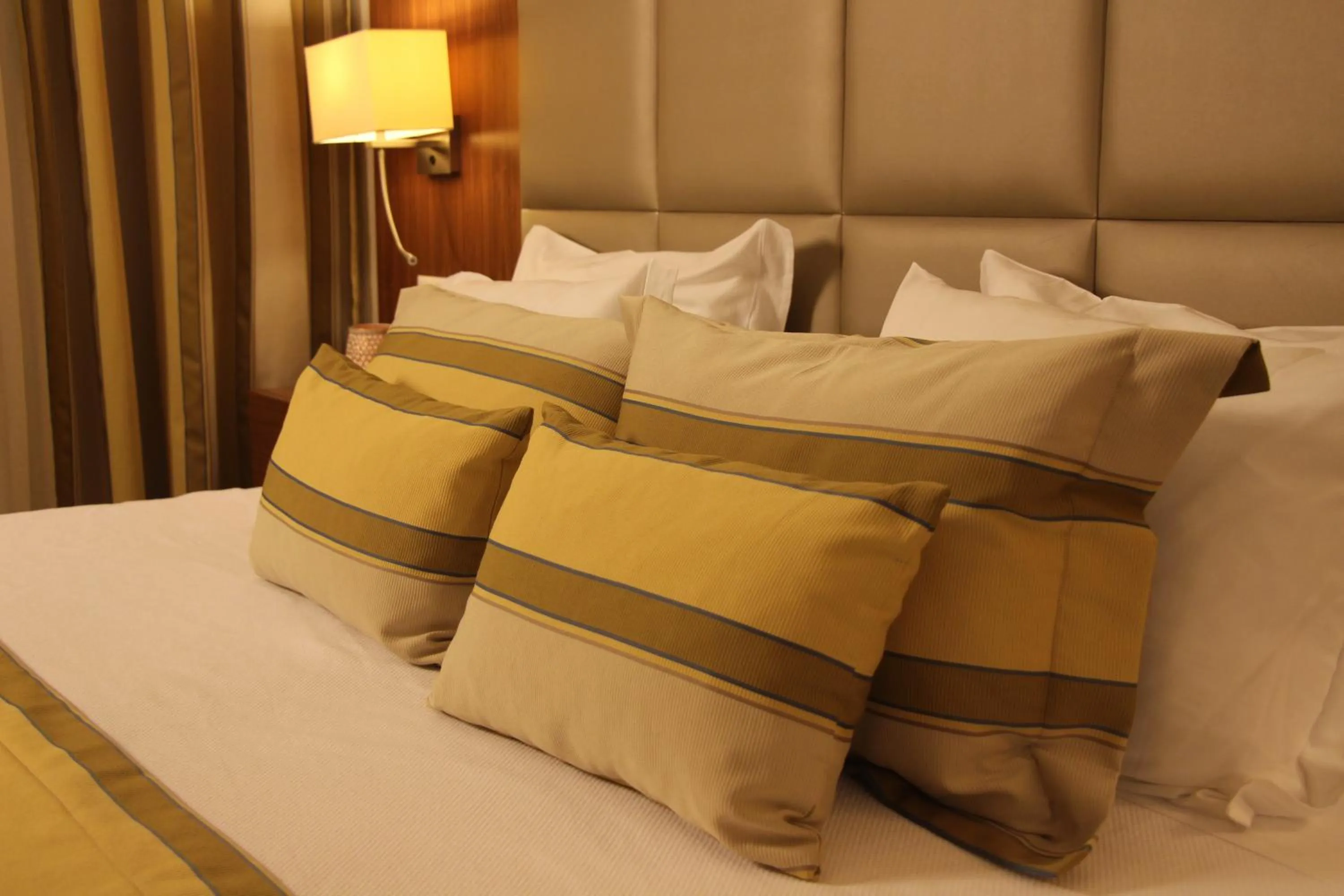 Bed in Hotel Cinquentenario & Conference Center