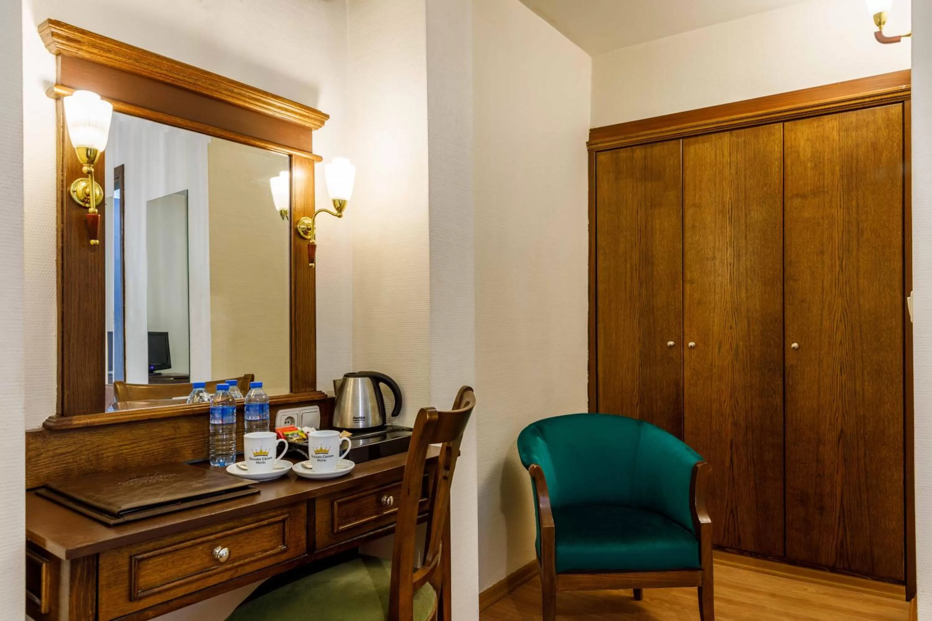 Living room in Golden Crown Hotel