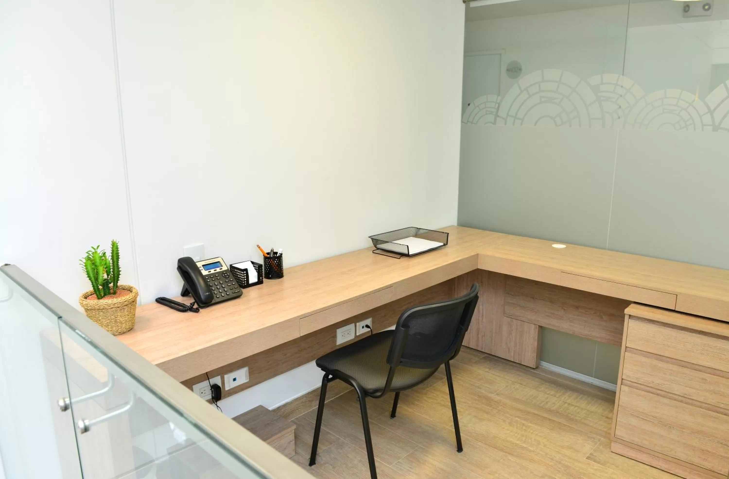 Business facilities in Park V