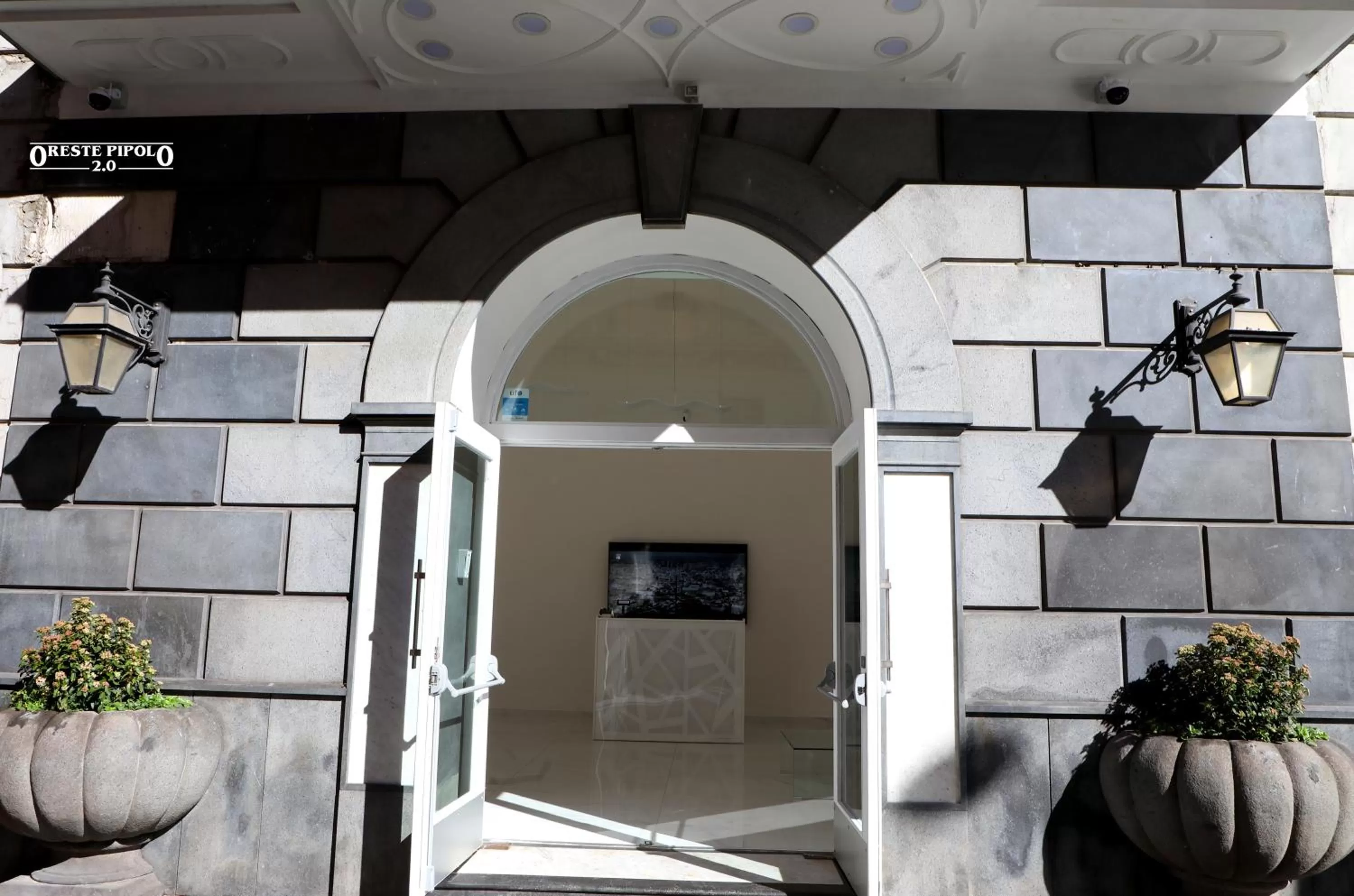 Facade/entrance in Jazz Hotel