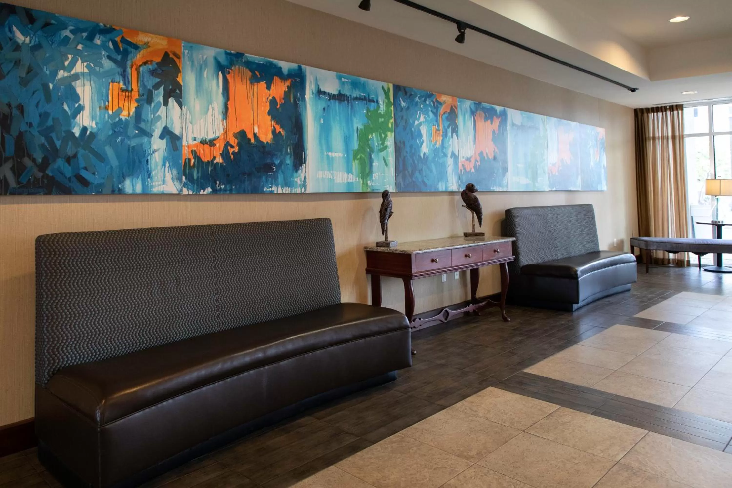Lobby or reception in Holiday Inn Hotel & Suites Northwest San Antonio by IHG