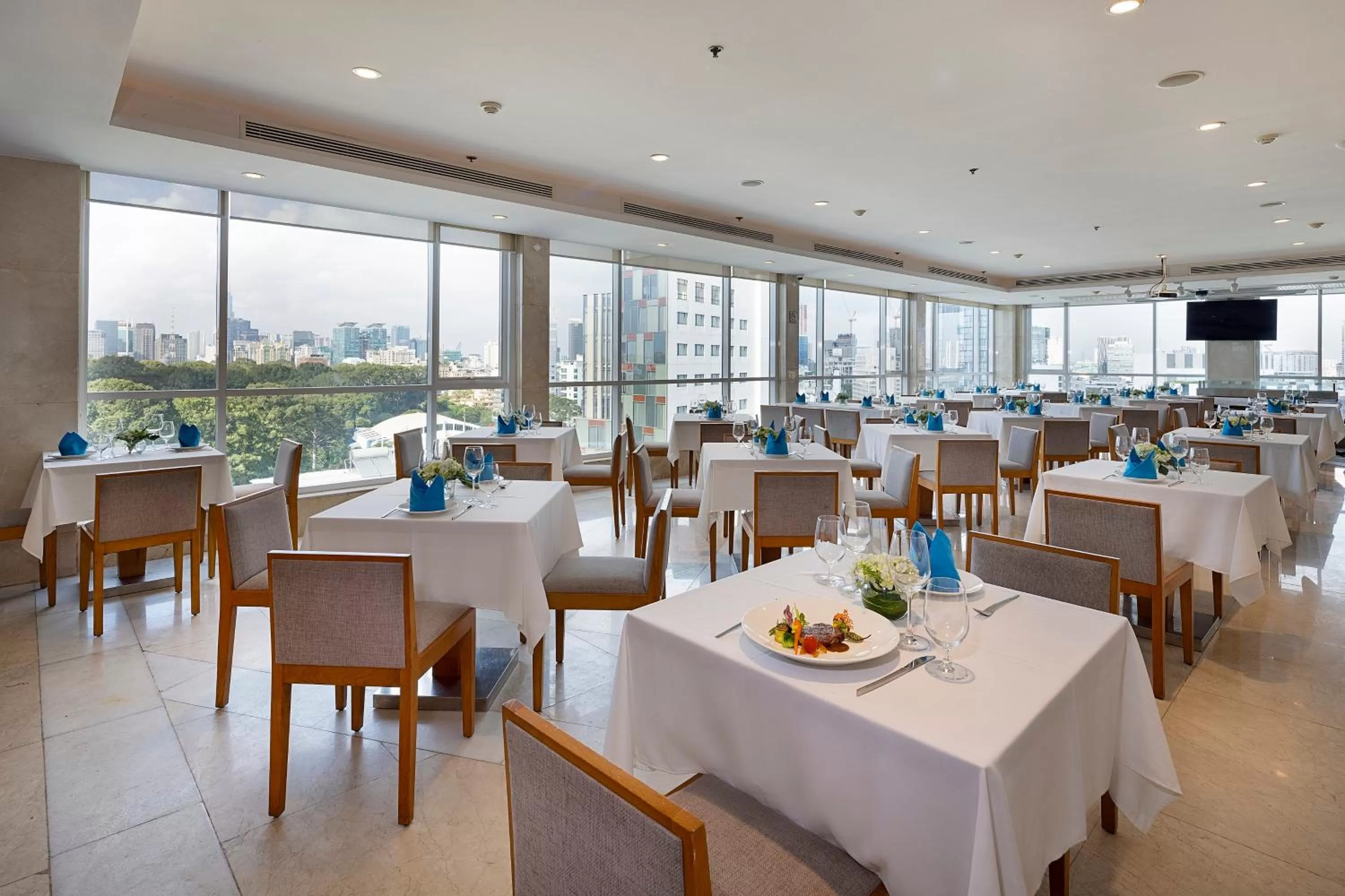 Restaurant/places to eat in Harmony Saigon Hotel & Spa