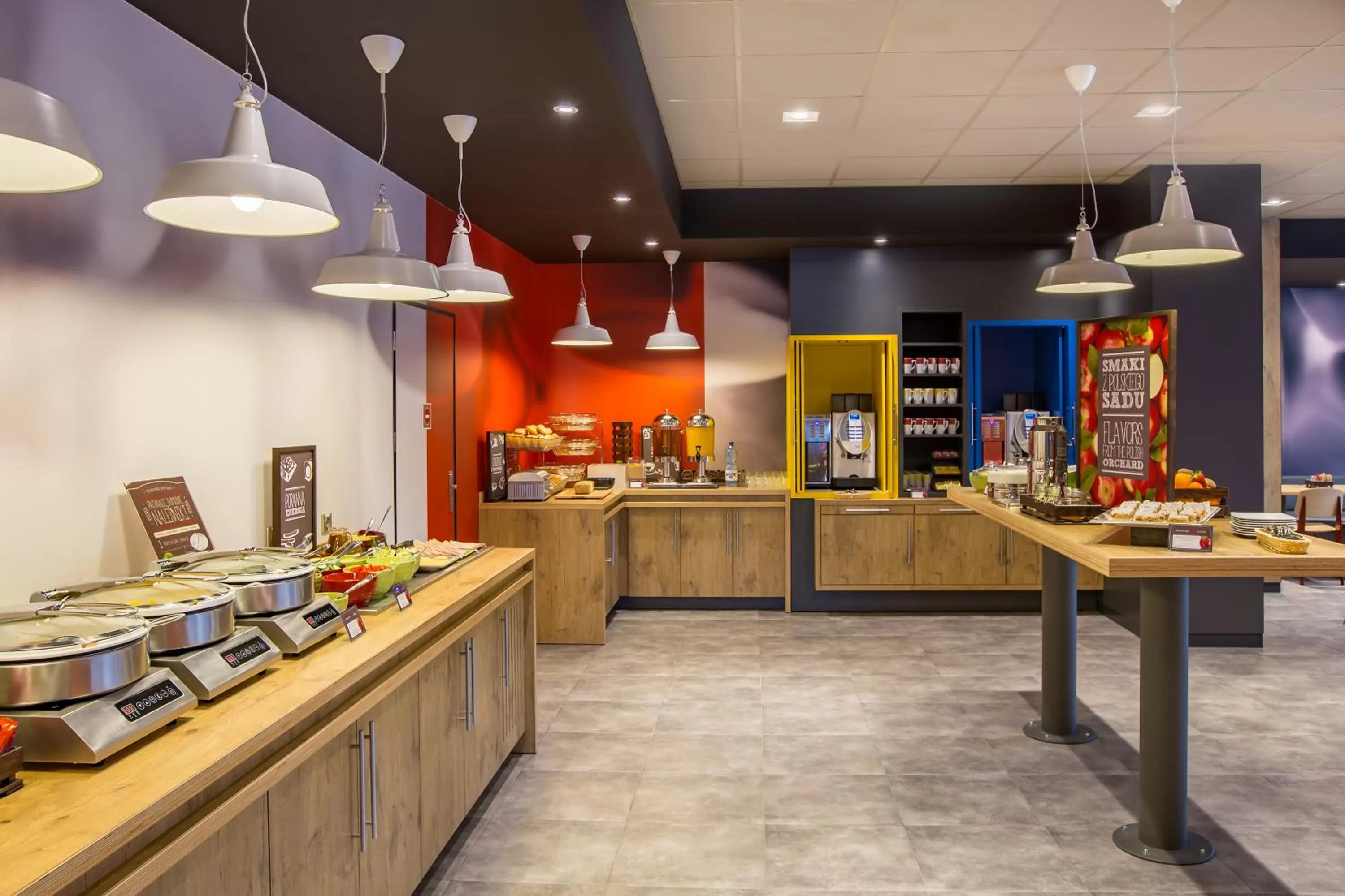 Restaurant/places to eat in Ibis Wroclaw Centrum