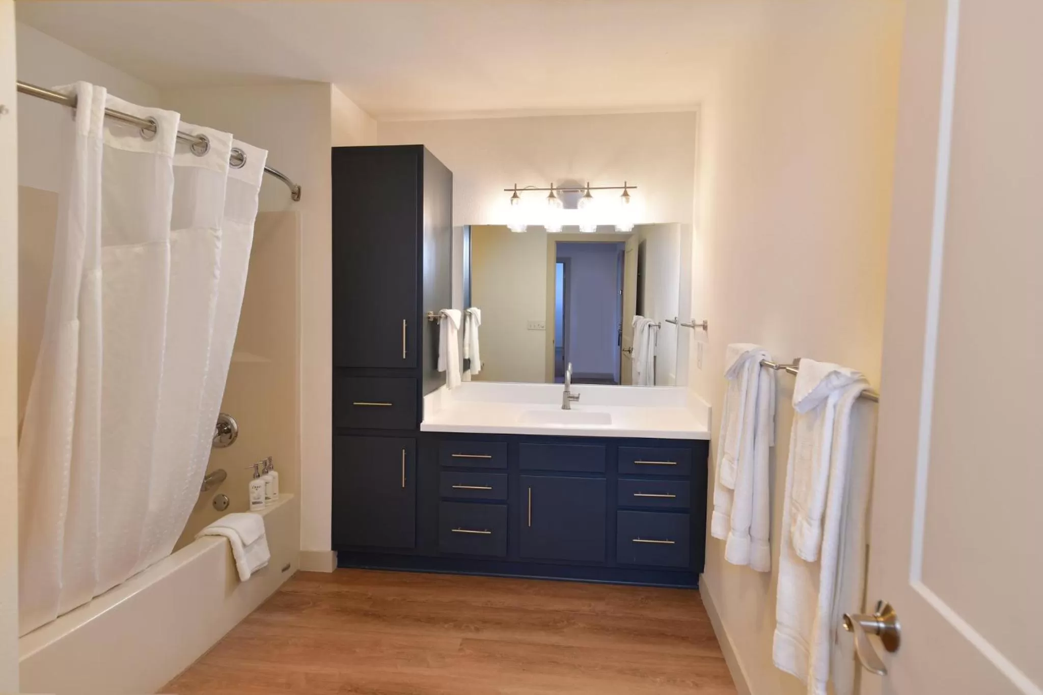 Photo of the whole room in Holiday Inn Express Wisconsin Dells by IHG