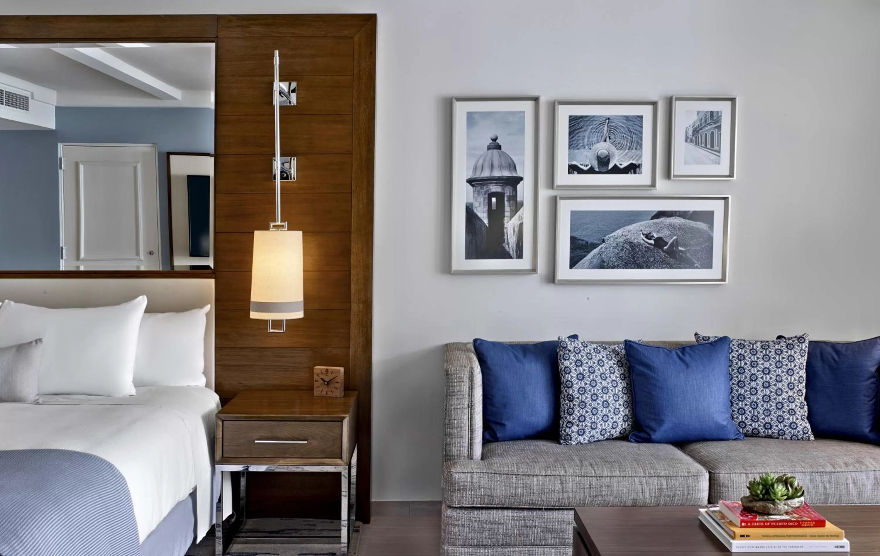 Living room, Bed in Fairmont El San Juan Hotel