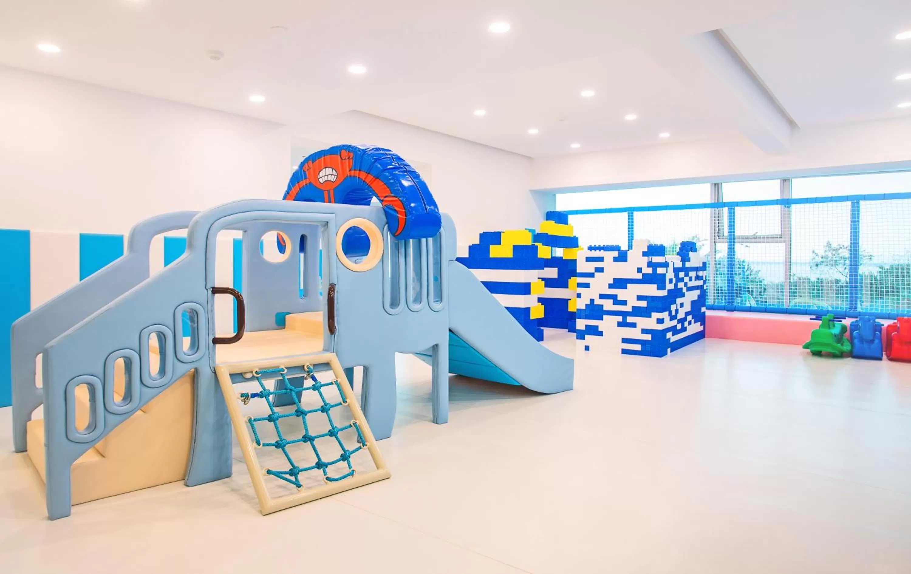 Children play ground in Grand Bay Hotel Zhuhai